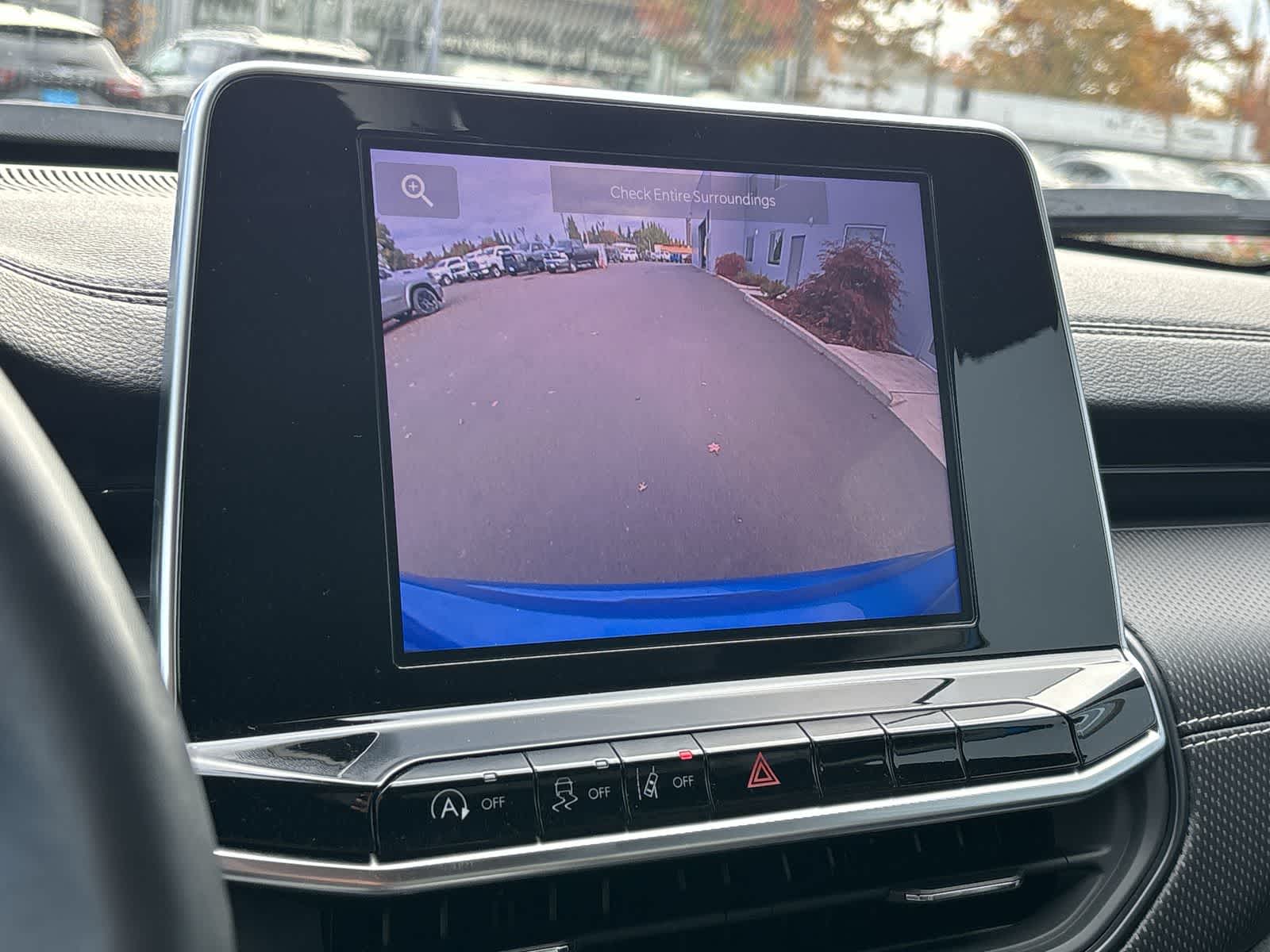 Thumbnail: 2022 Jeep Compass - 23