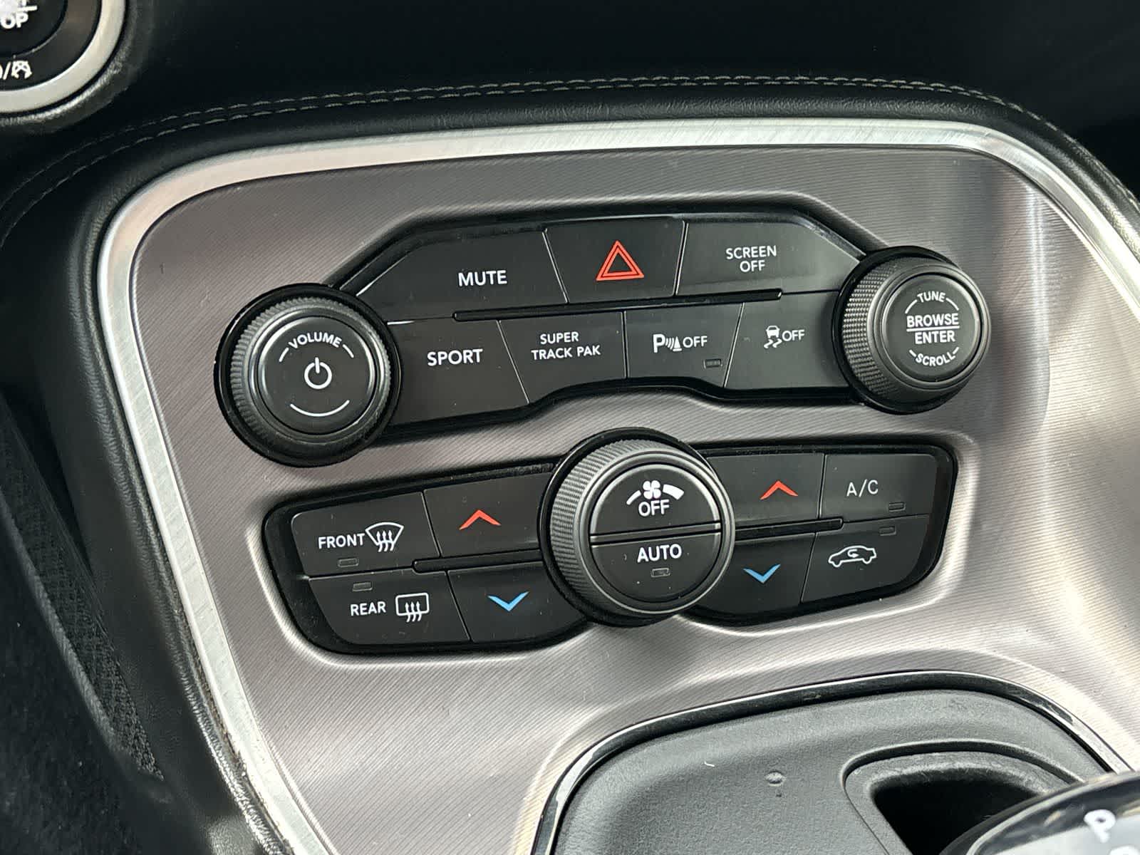 Thumbnail: 2021 Dodge Challenger - 23