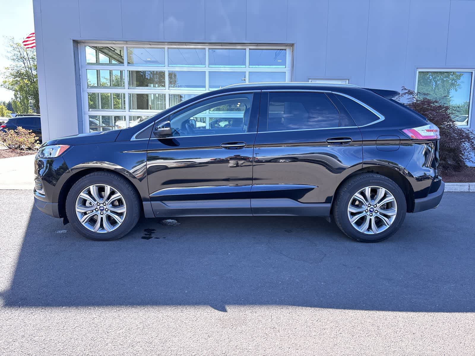 Used 2019 Ford Edge Titanium with VIN 2FMPK3K90KBC40426 for sale in Eugene, OR