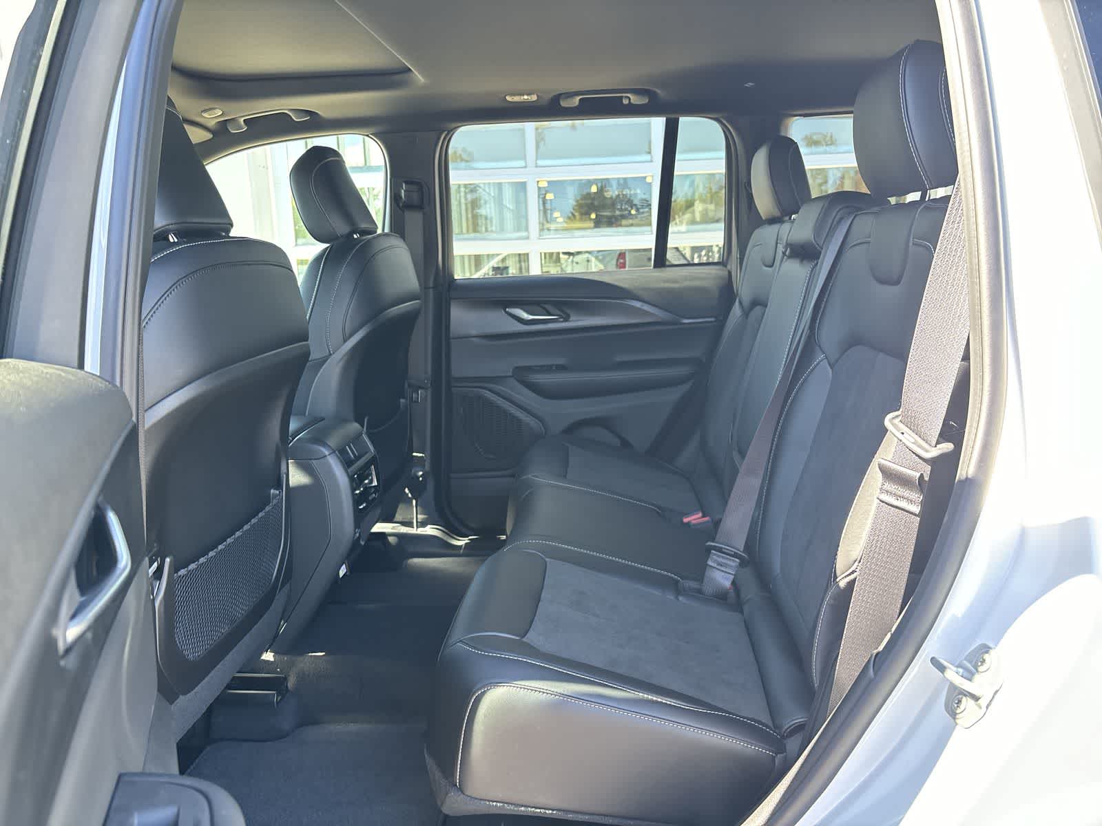 Thumbnail: 2025 Jeep Grand Cherokee - 6