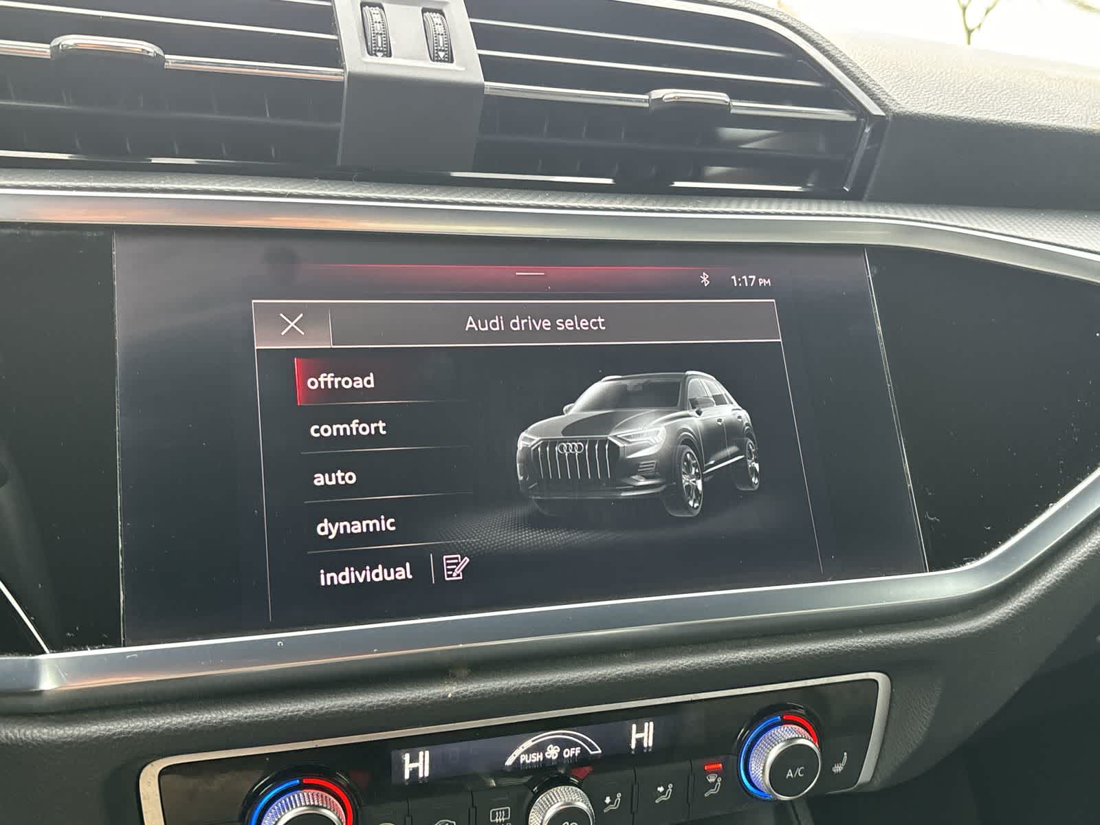 Thumbnail: 2020 Audi Q3 - 21