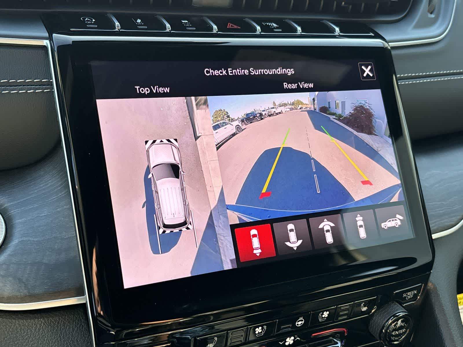 Thumbnail: 2025 Jeep Grand Cherokee - 22