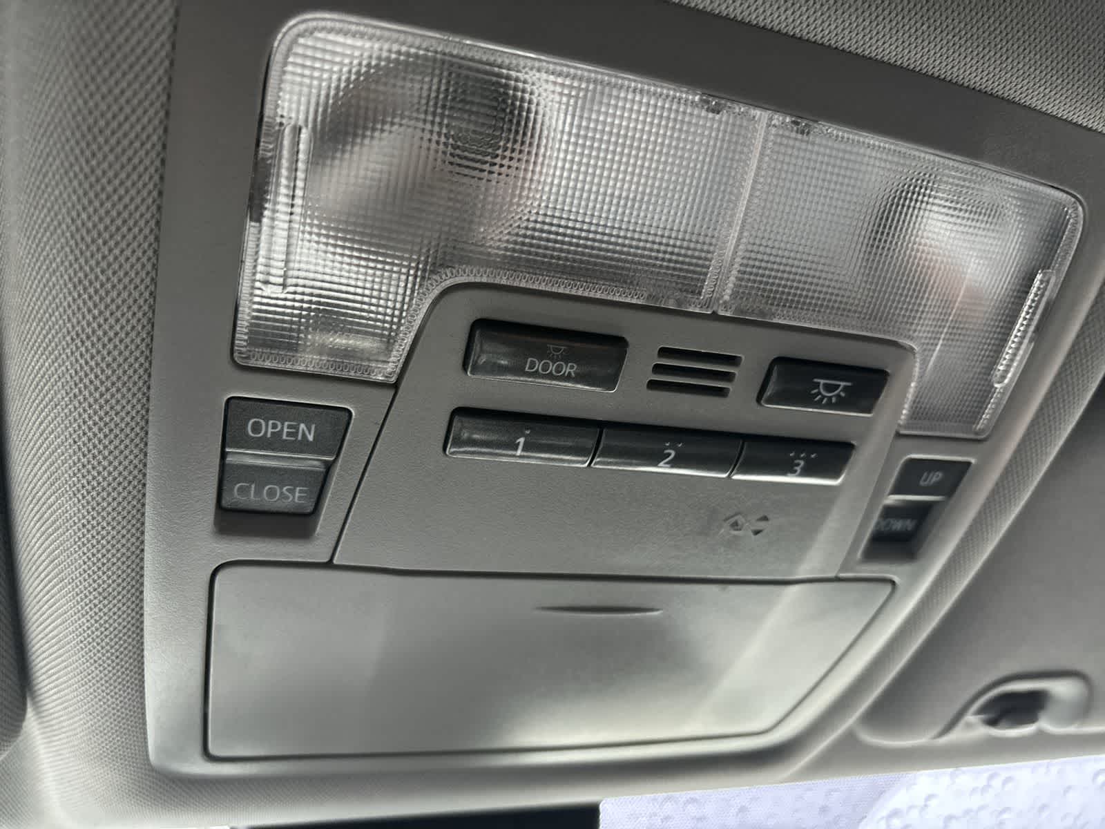 Thumbnail: 2017 Toyota Highlander - 28