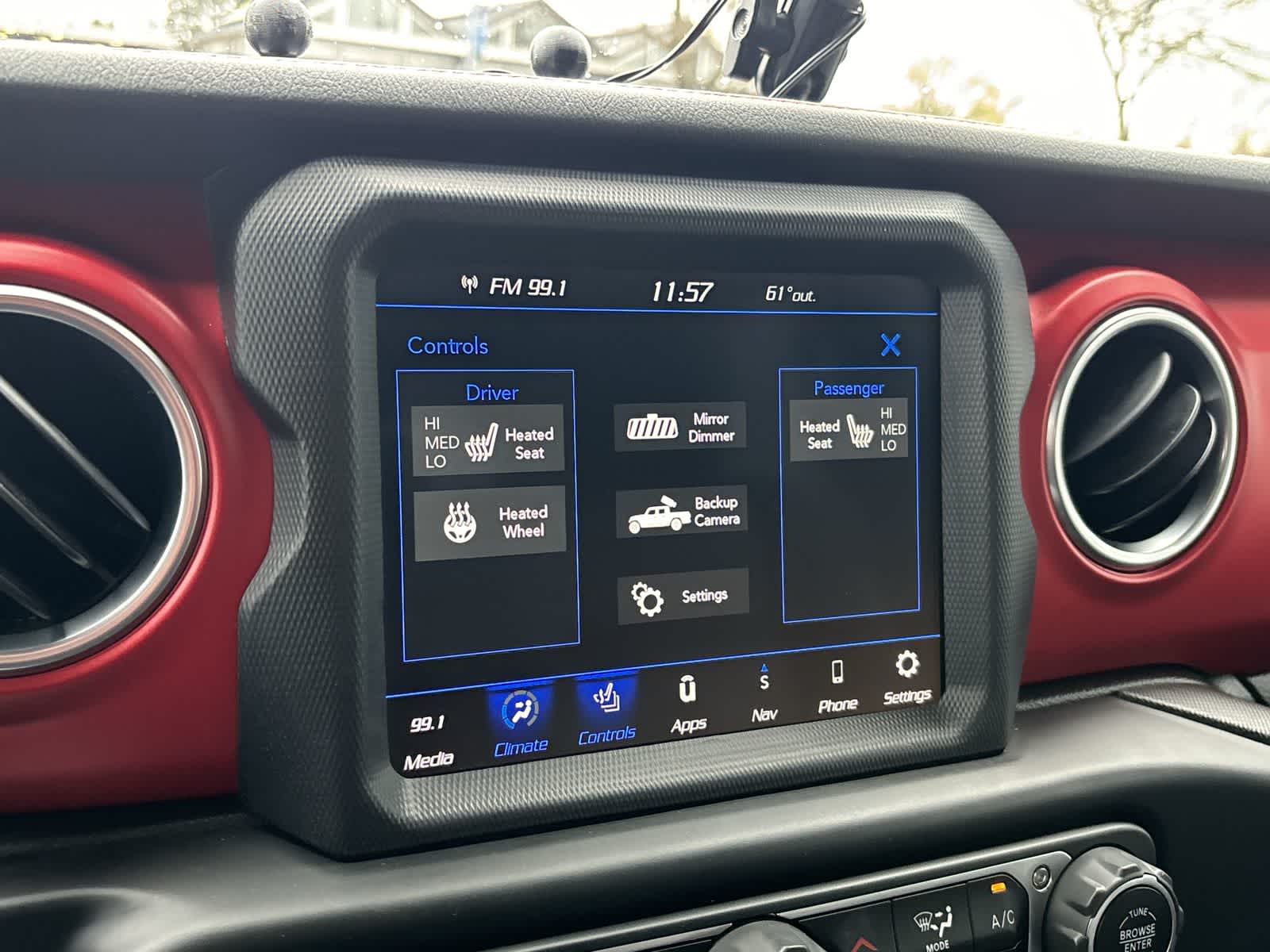 Thumbnail: 2020 Jeep Gladiator - 18