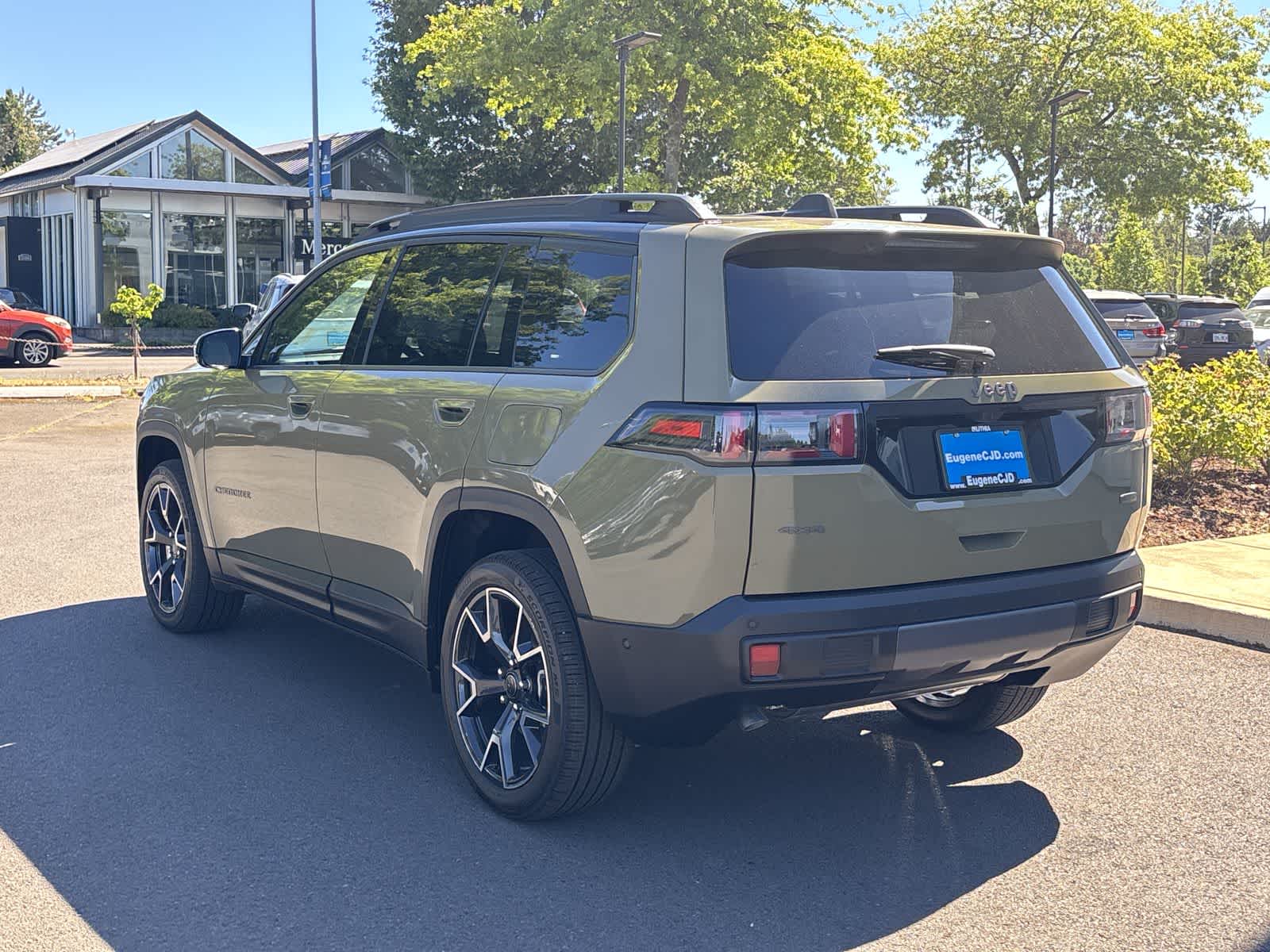 Thumbnail: 2026 Jeep Cherokee - 3