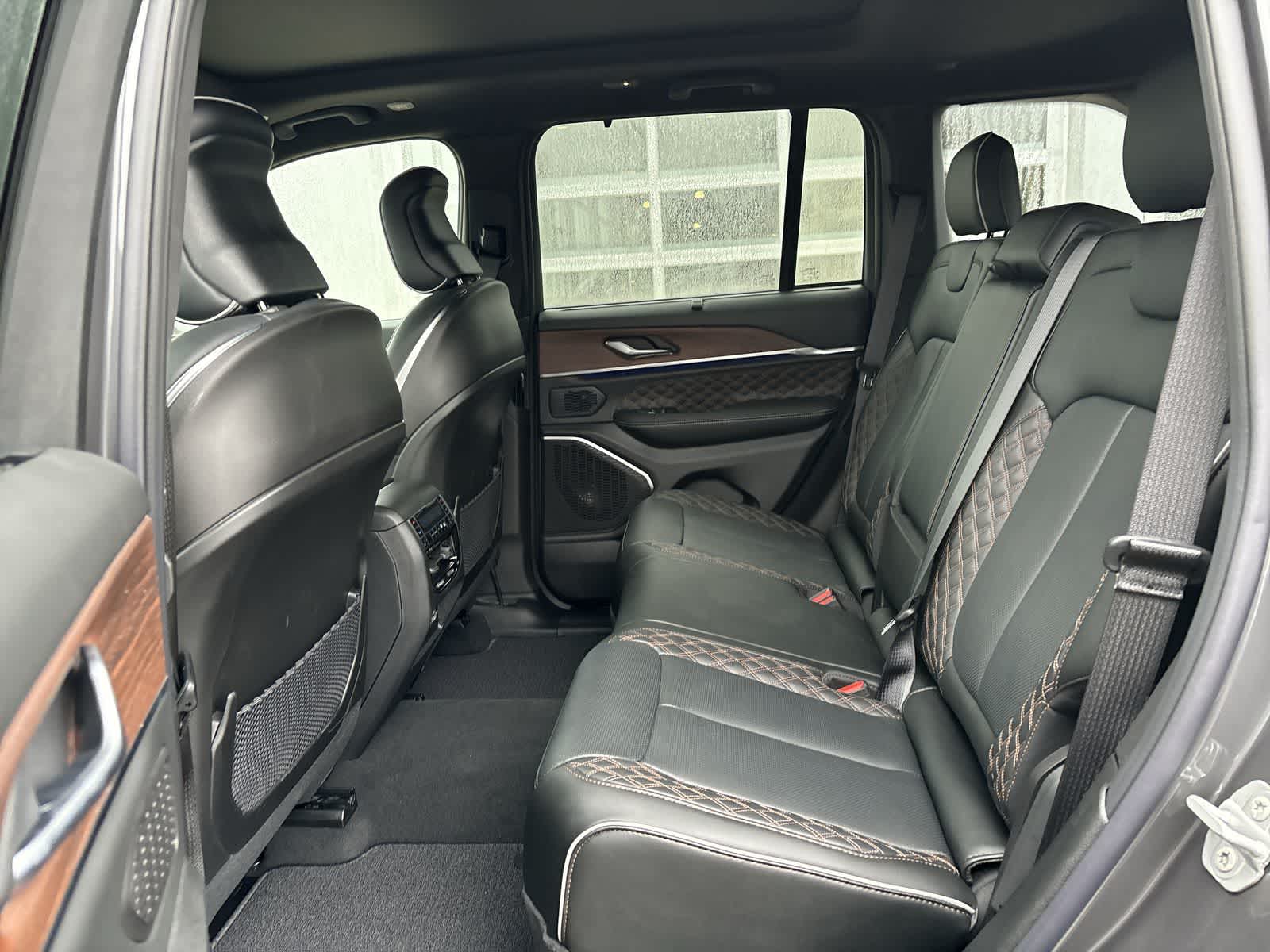 Thumbnail: 2025 Jeep Grand Cherokee - 6