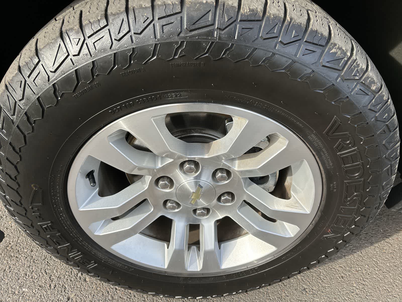 Thumbnail: 2019 Chevrolet Suburban - 4