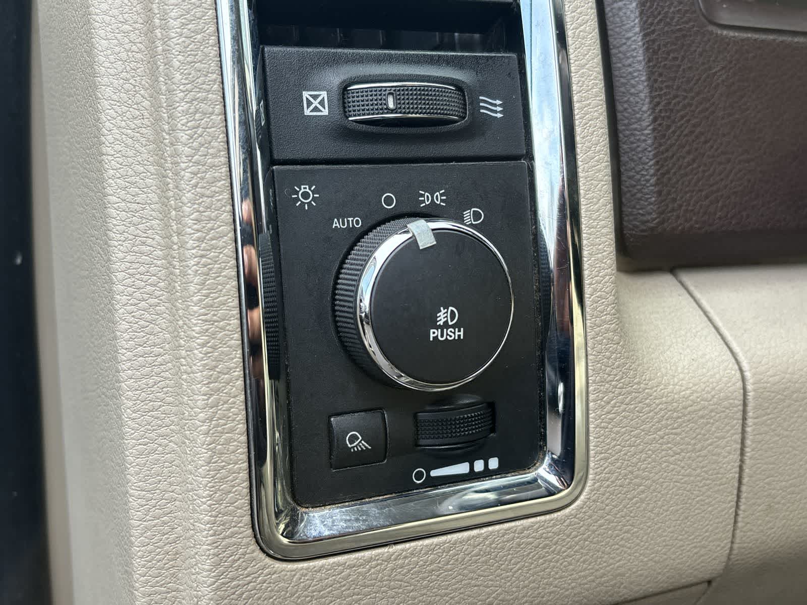 Thumbnail: 2013 RAM 1500 - 10