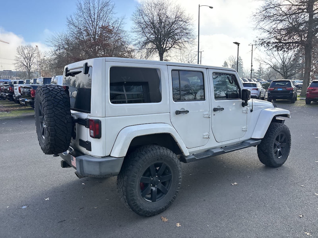 Used 2014 Jeep Wrangler Unlimited Sahara 4x4 SUV