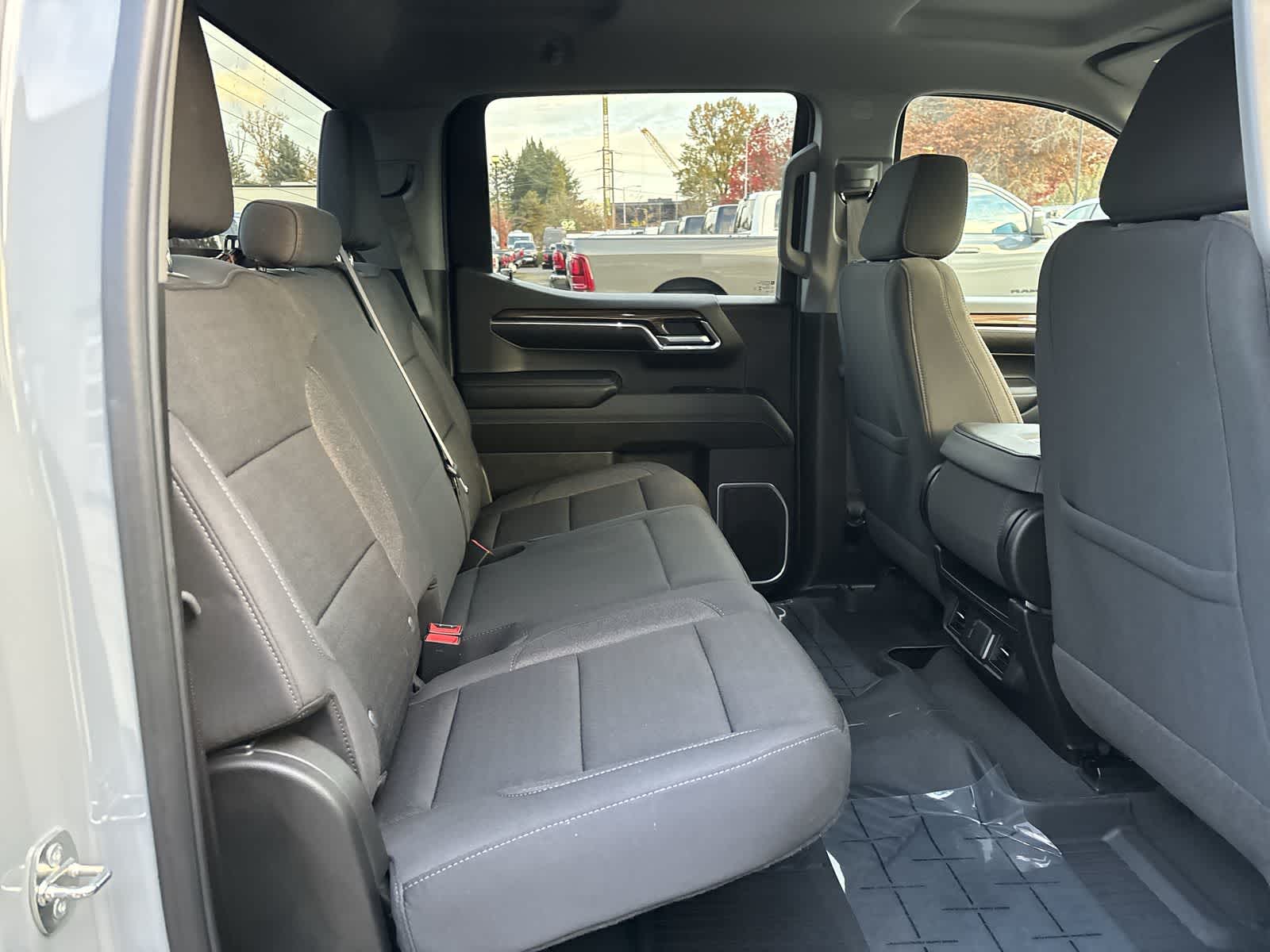 Thumbnail: 2024 Chevrolet Silverado 1500 - 8