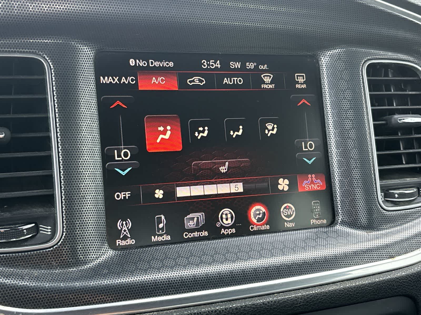 Thumbnail: 2015 Dodge Charger - 17