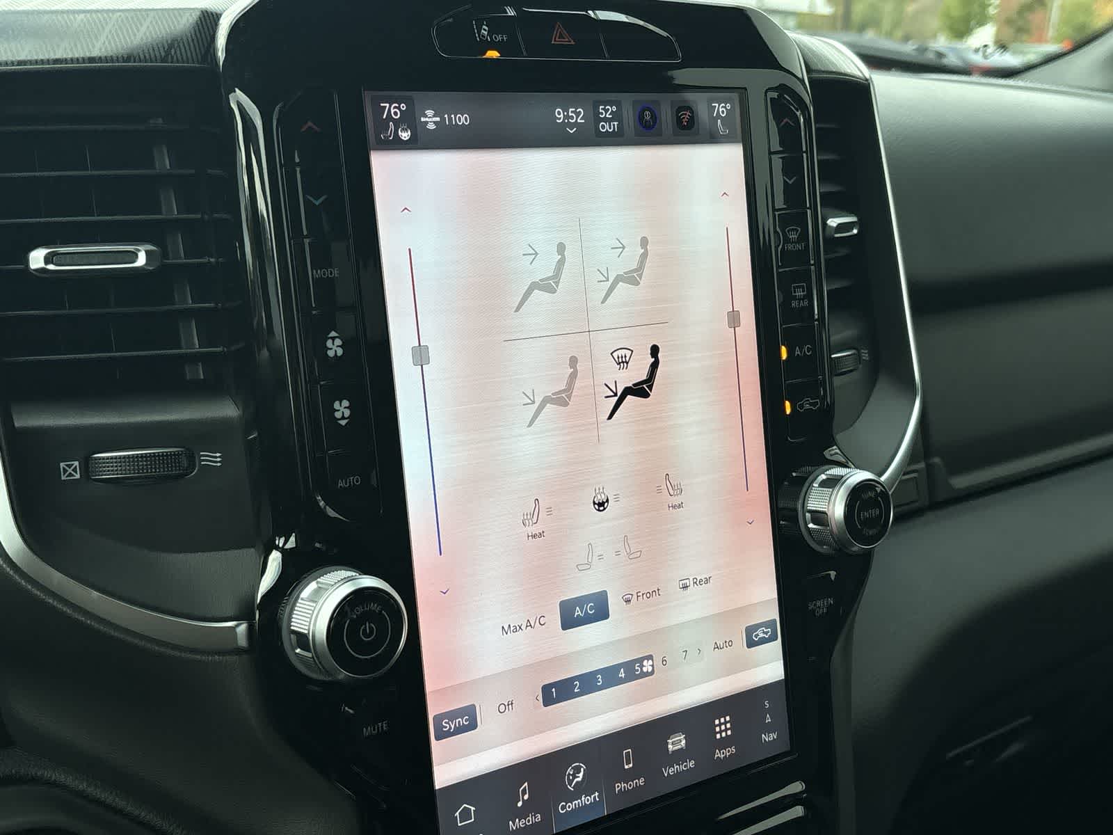 Thumbnail: 2026 RAM 1500 - 22