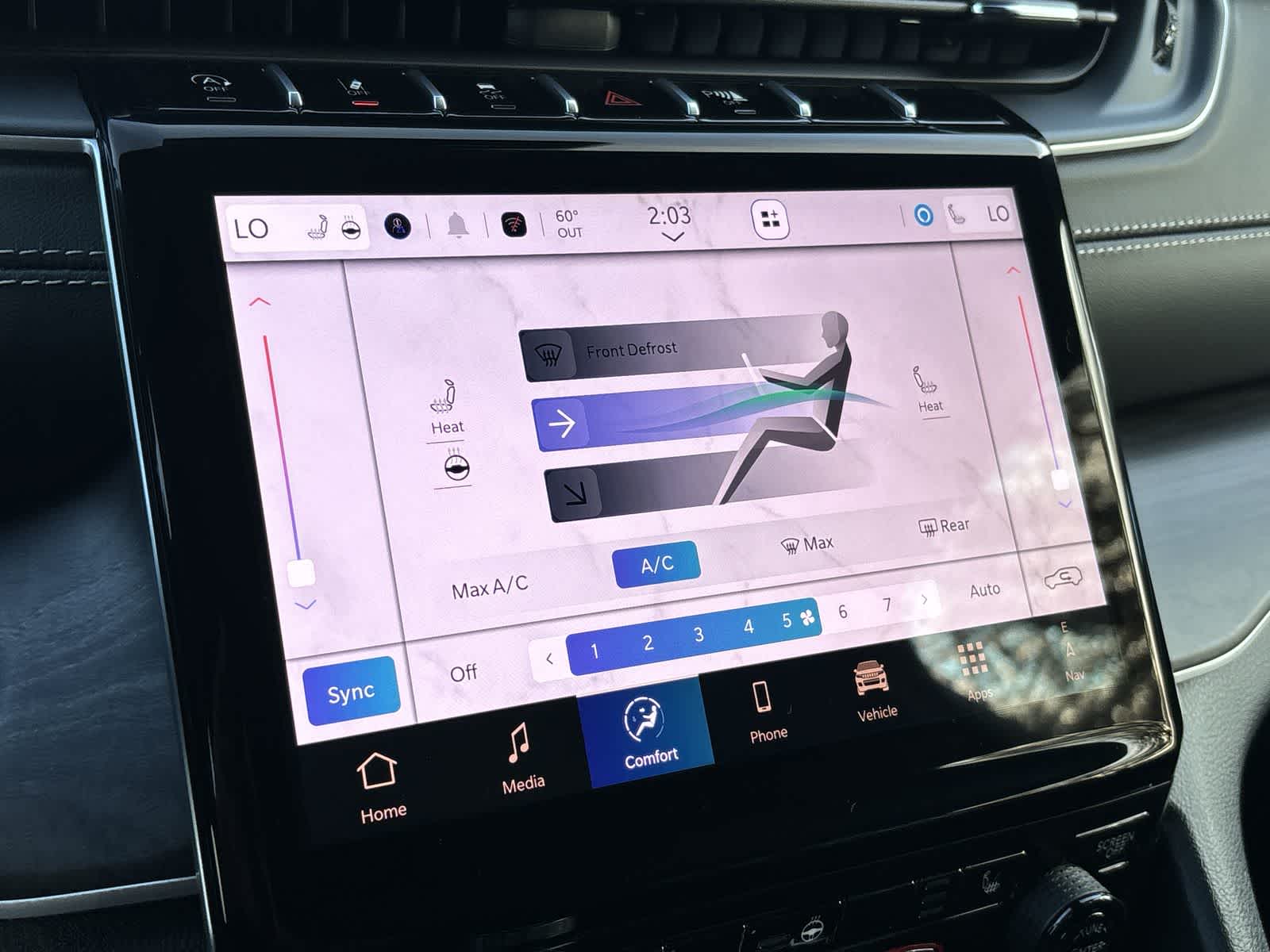 Thumbnail: 2025 Jeep Grand Cherokee - 17