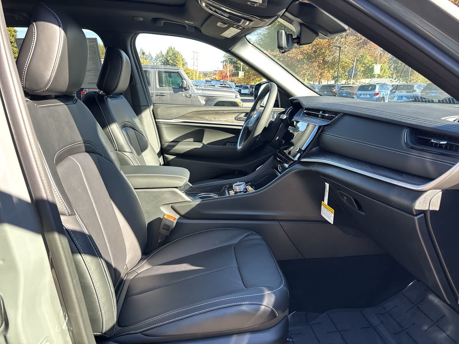 New 2027 Jeep Grand Cherokee Limited Reserve Sport Utility