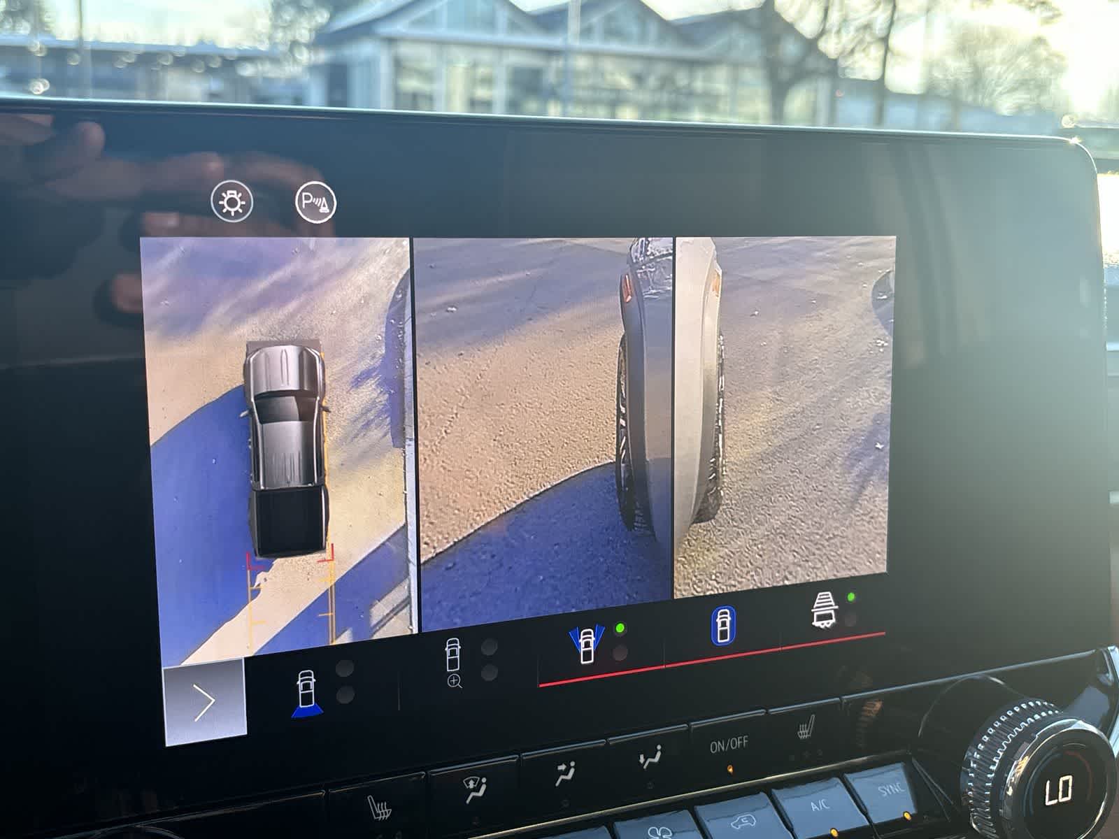 Thumbnail: 2024 GMC Canyon - 23