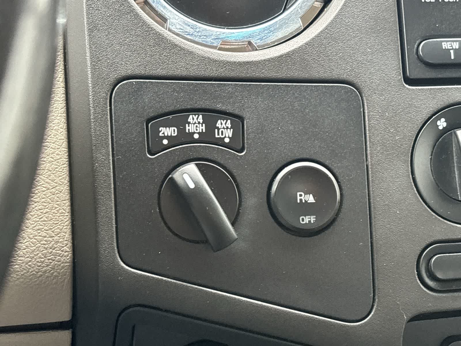 Thumbnail: 2009 Ford F-350 - 26