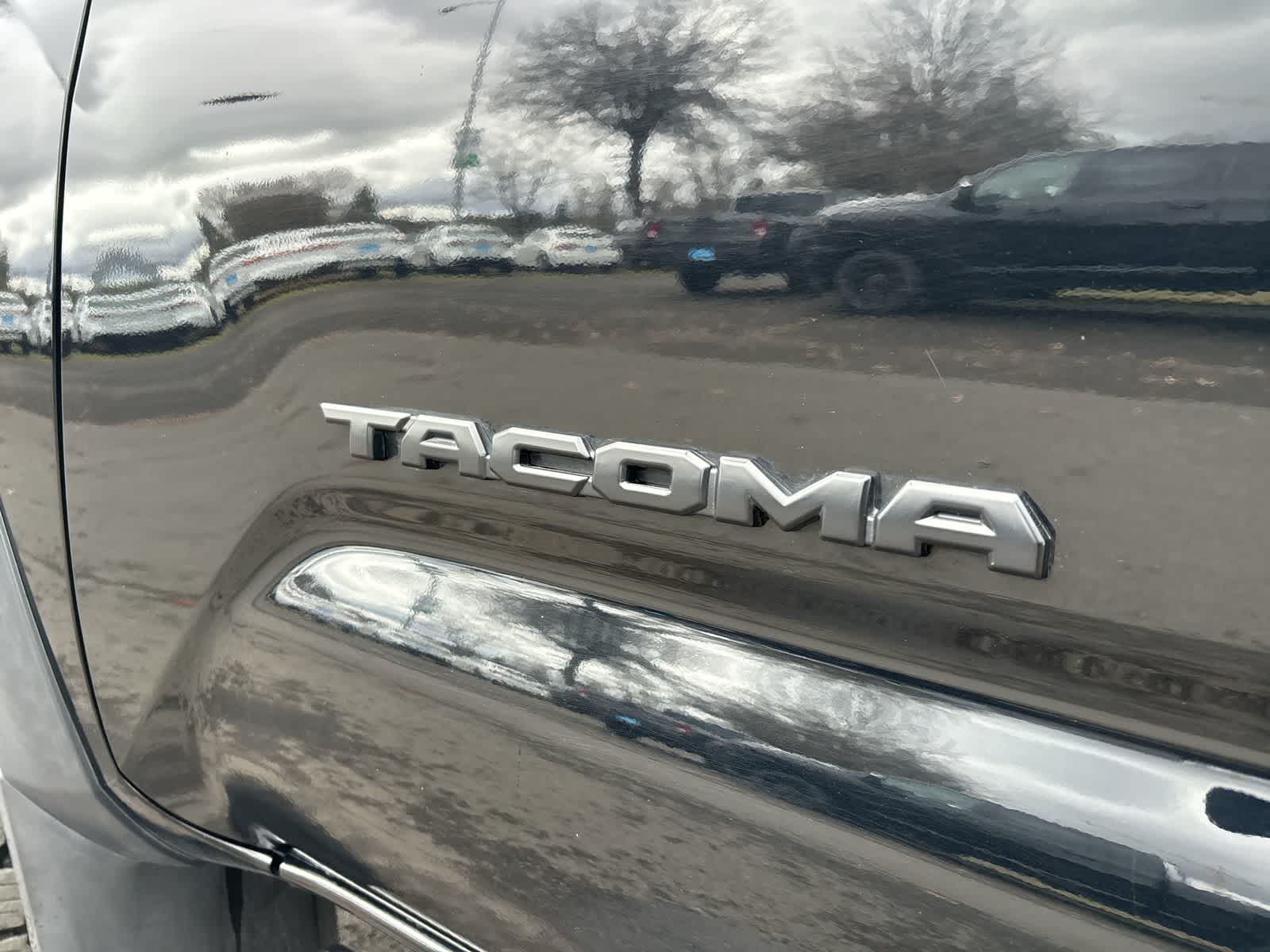 Thumbnail: 2020 Toyota Tacoma - 4
