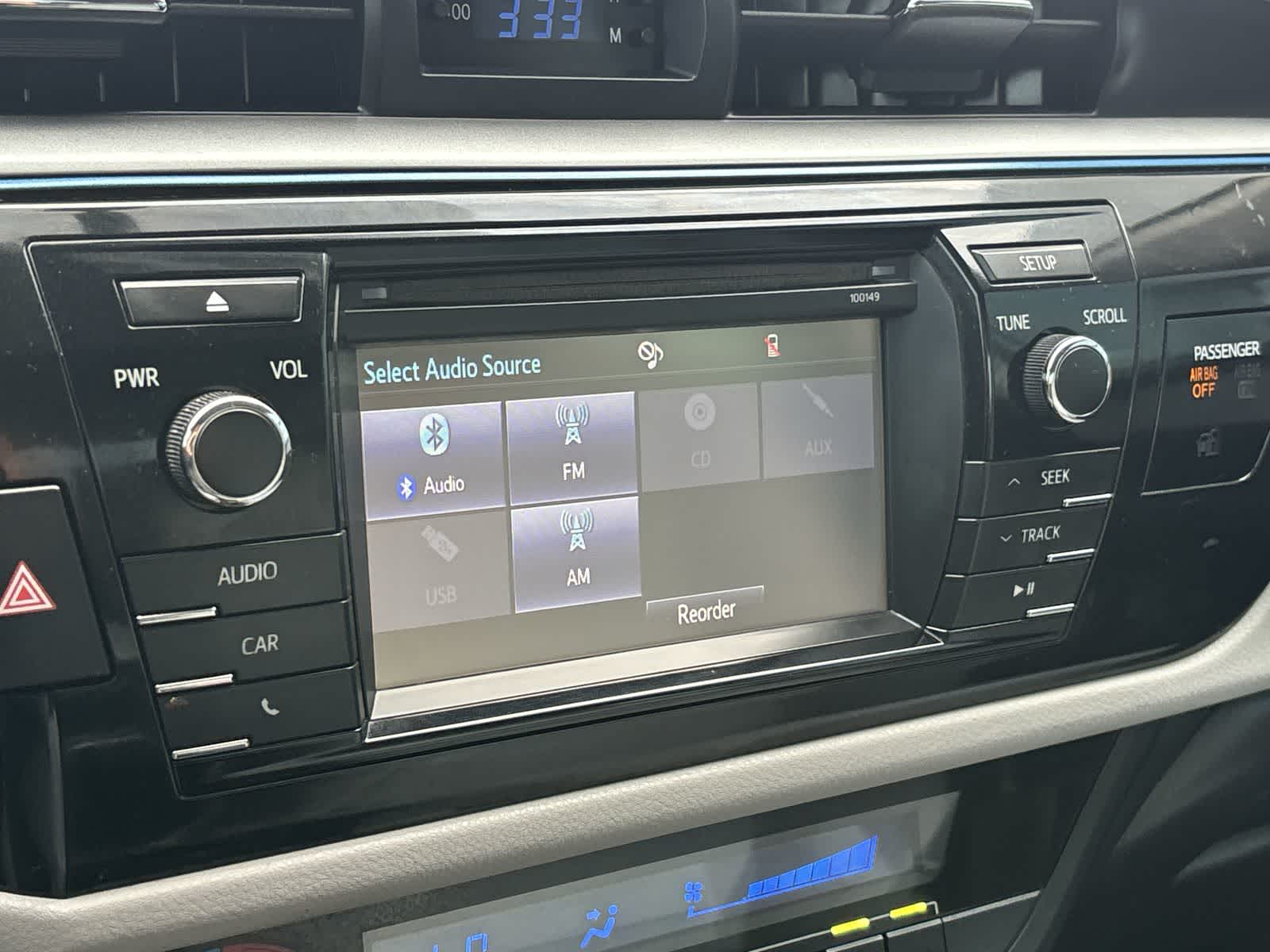 Thumbnail: 2015 Toyota Corolla - 17