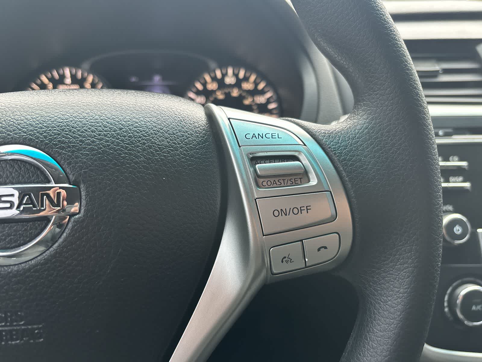 Thumbnail: 2016 Nissan Altima - 15