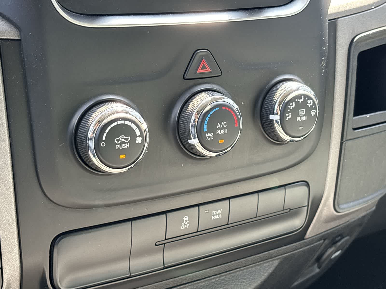 2017 RAM 1500 Tradesman 18