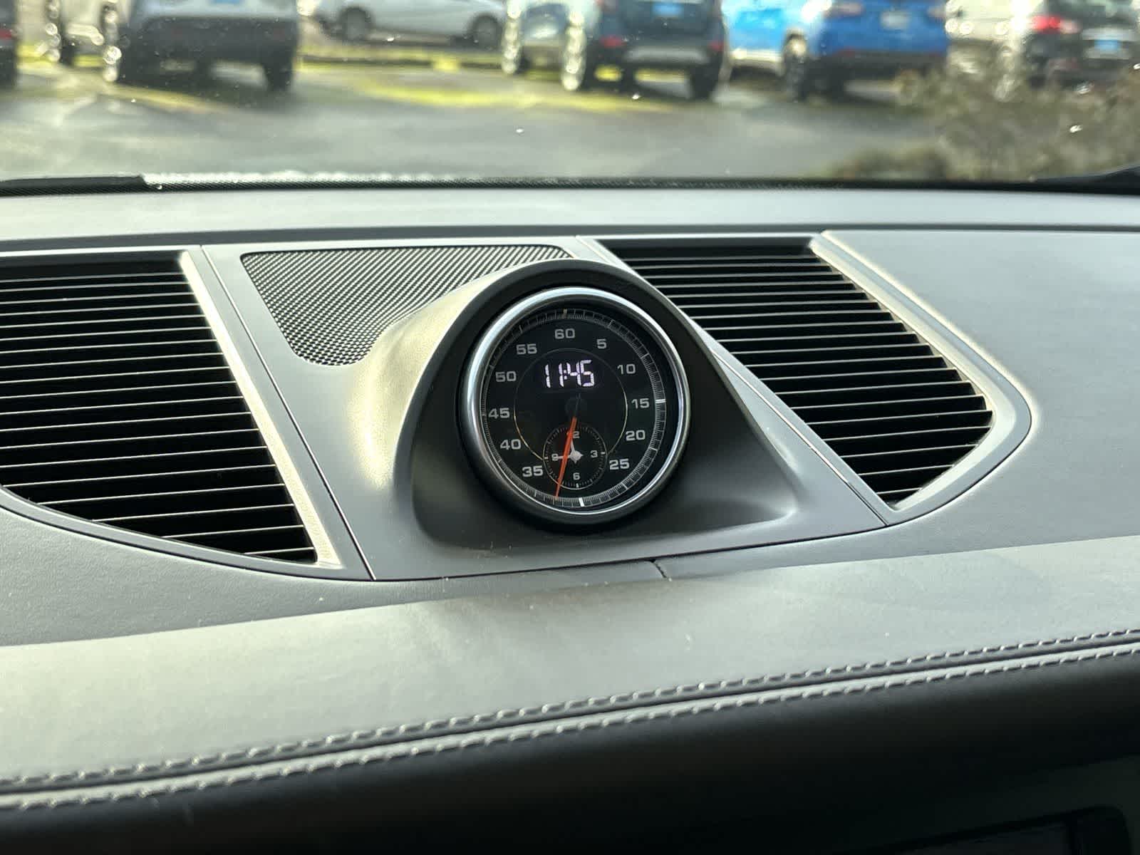 Thumbnail: 2015 Porsche Macan - 21