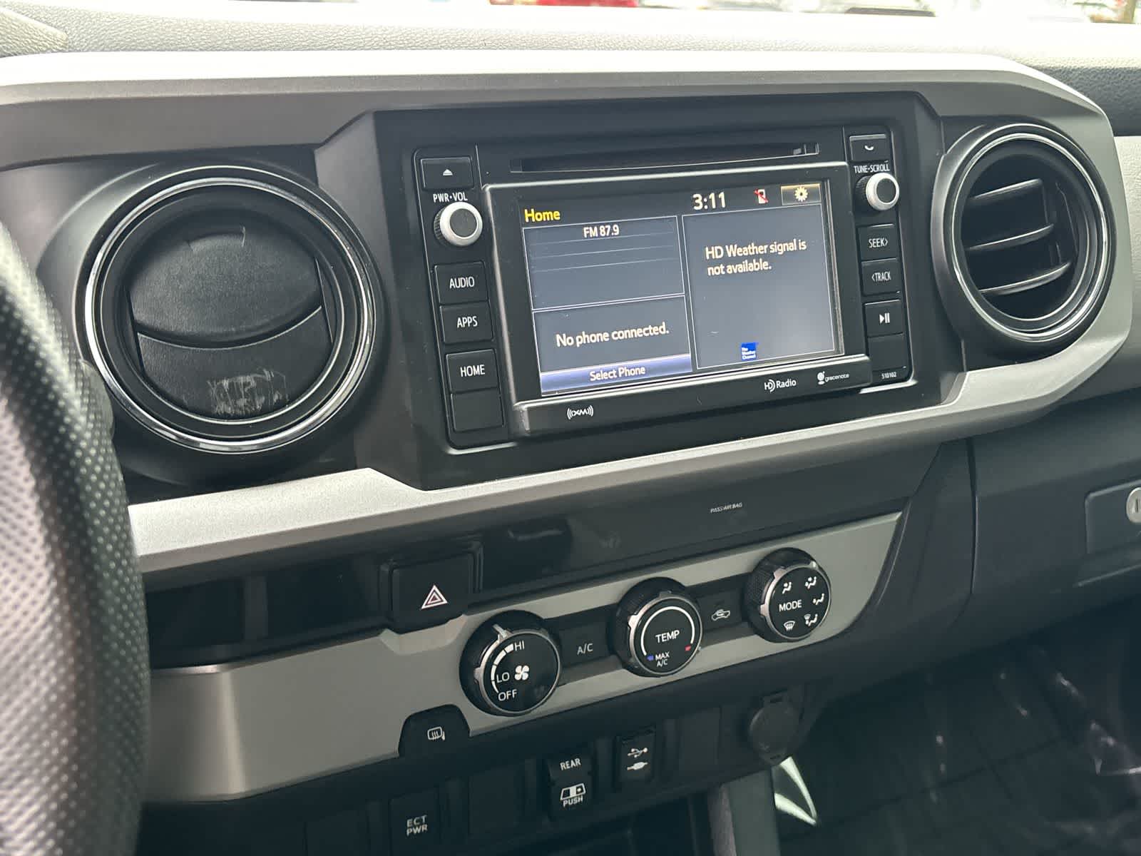 Thumbnail: 2018 Toyota Tacoma - 23