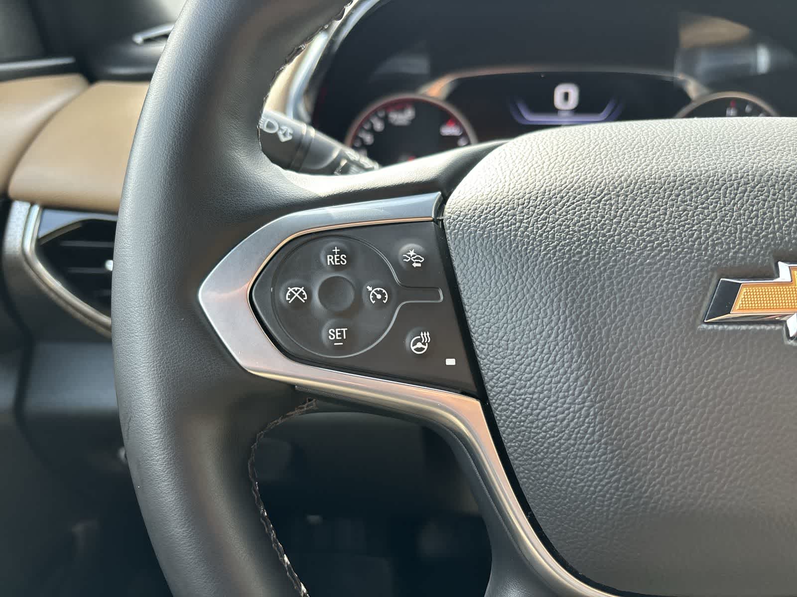 Thumbnail: 2023 Chevrolet Traverse - 12