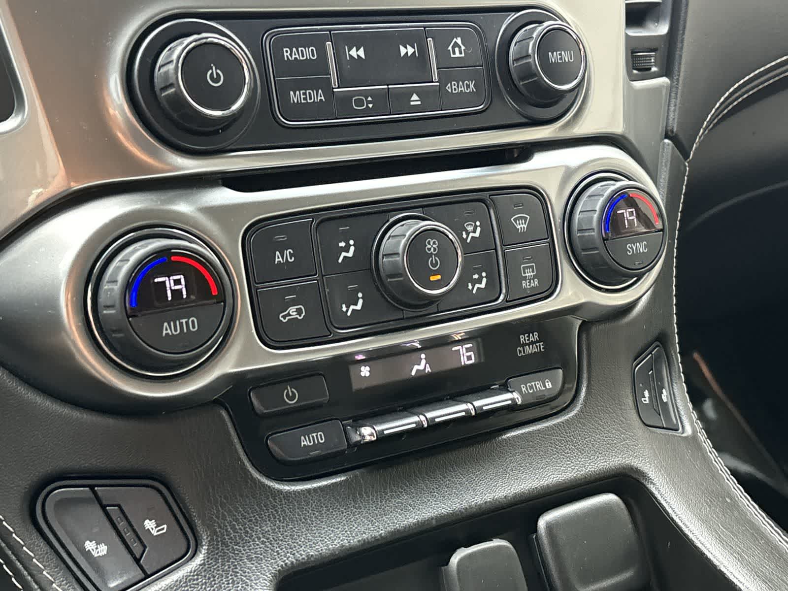 Thumbnail: 2019 Chevrolet Suburban - 20