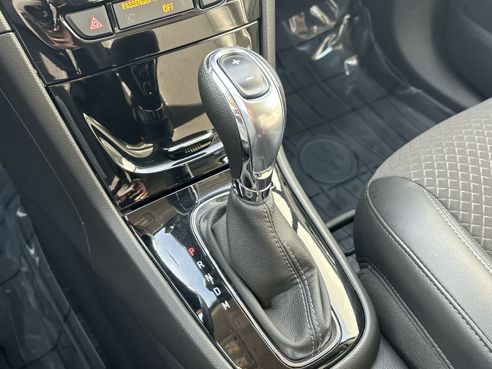 Thumbnail: 2019 Buick Encore - 21