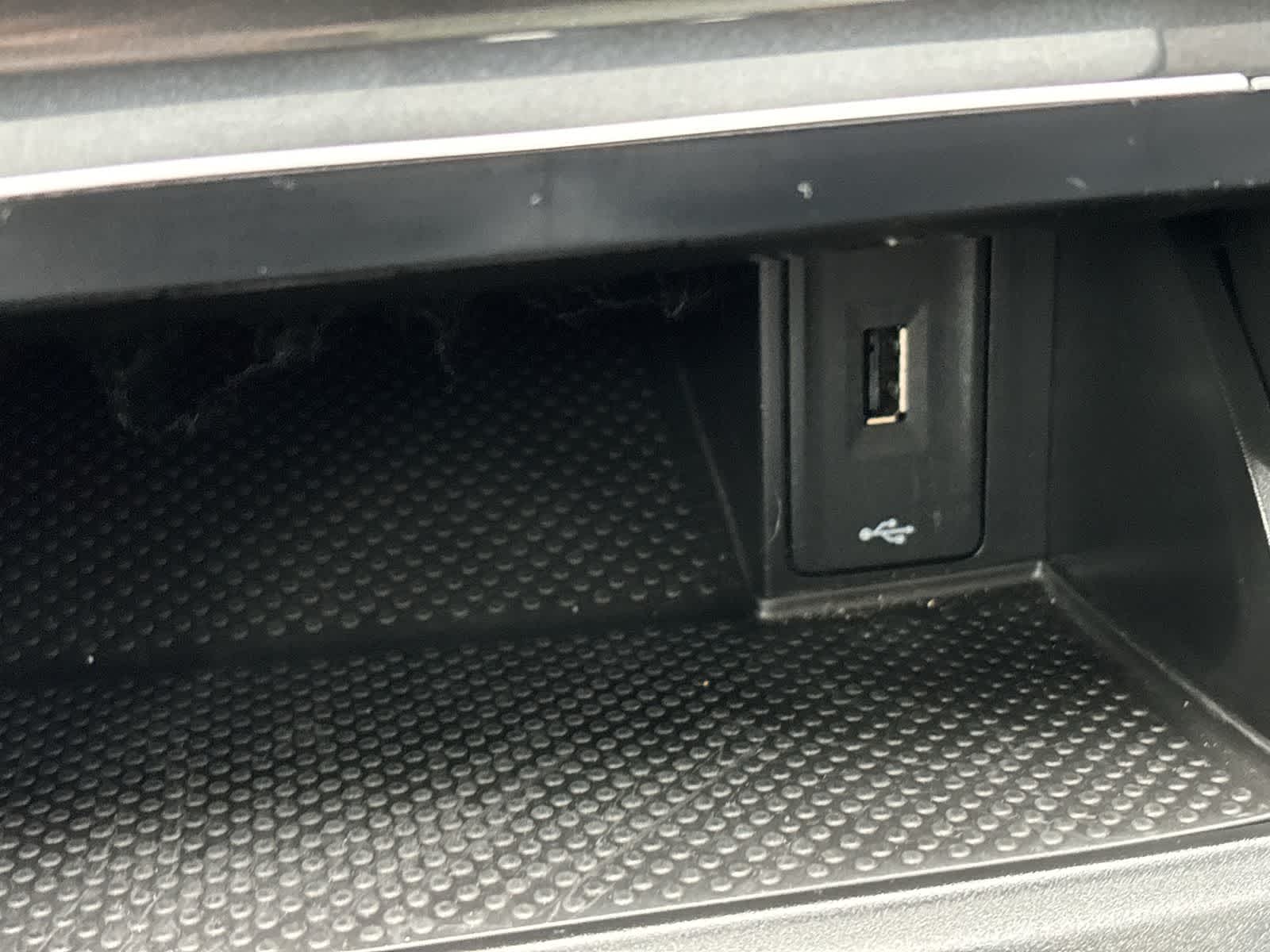 Thumbnail: 2019 Volkswagen Golf - 25