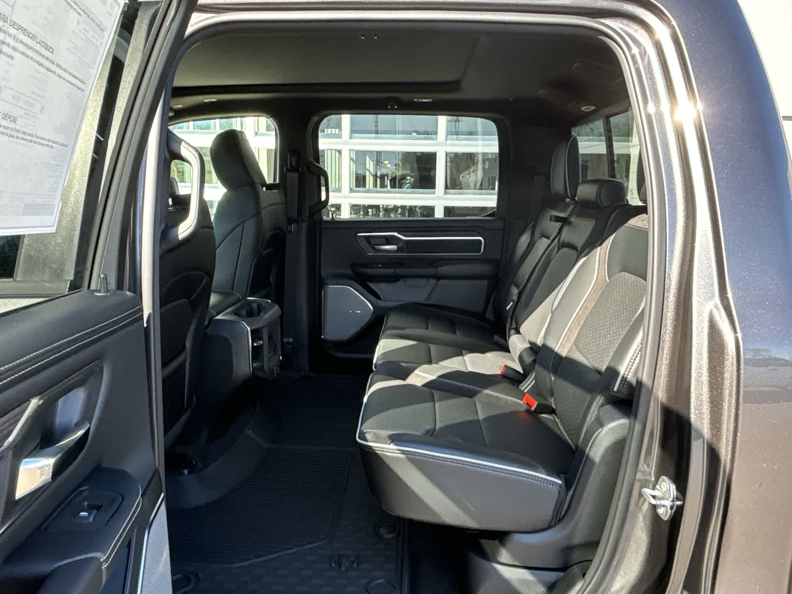 Thumbnail: 2026 RAM 1500 - 11