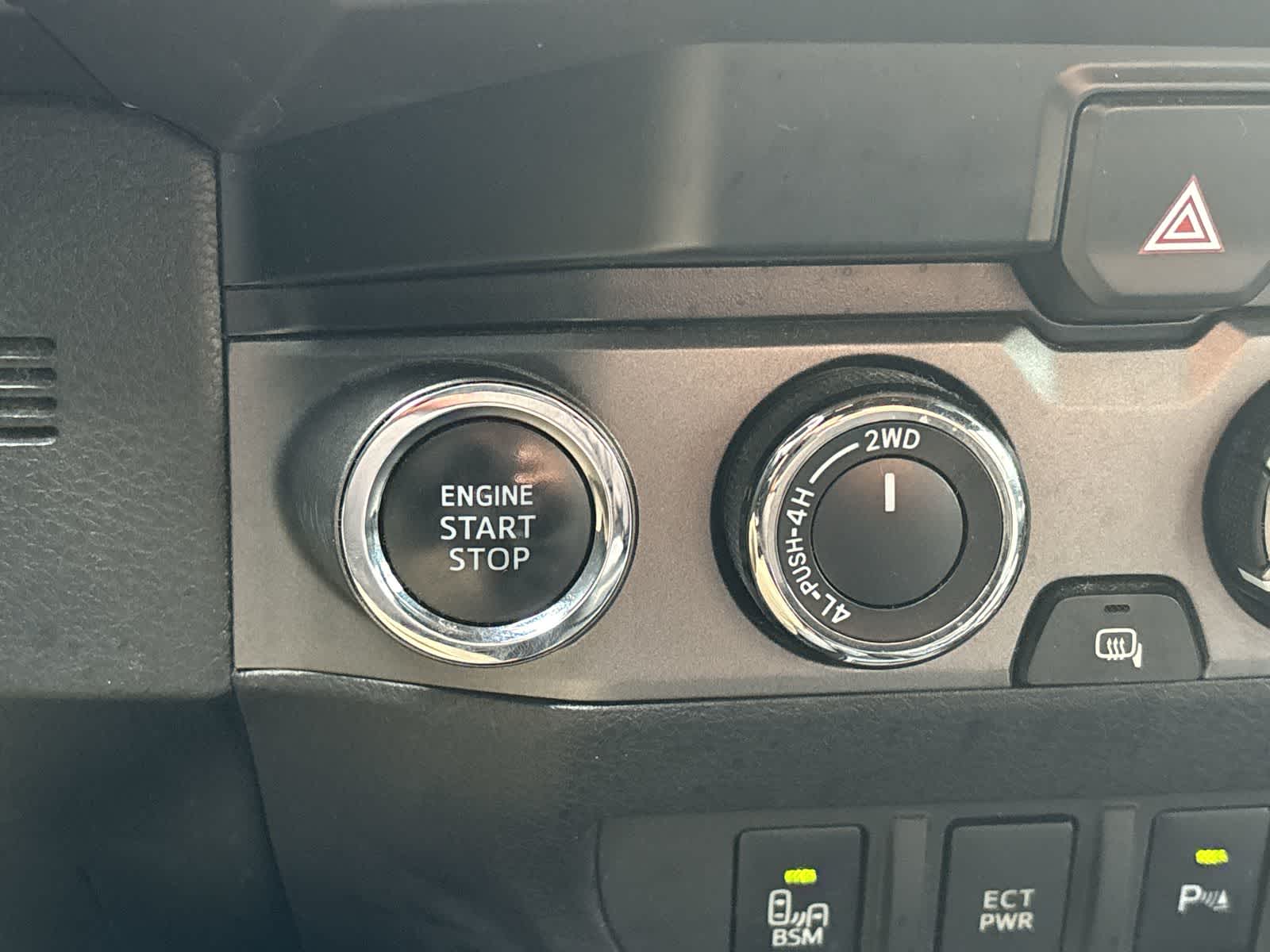 Thumbnail: 2019 Toyota Tacoma - 24