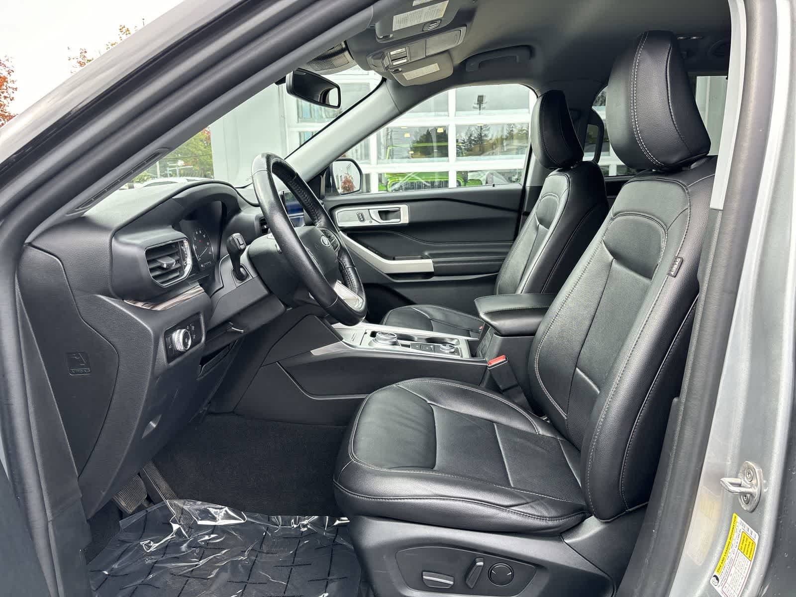 Thumbnail: 2023 Ford Explorer - 9