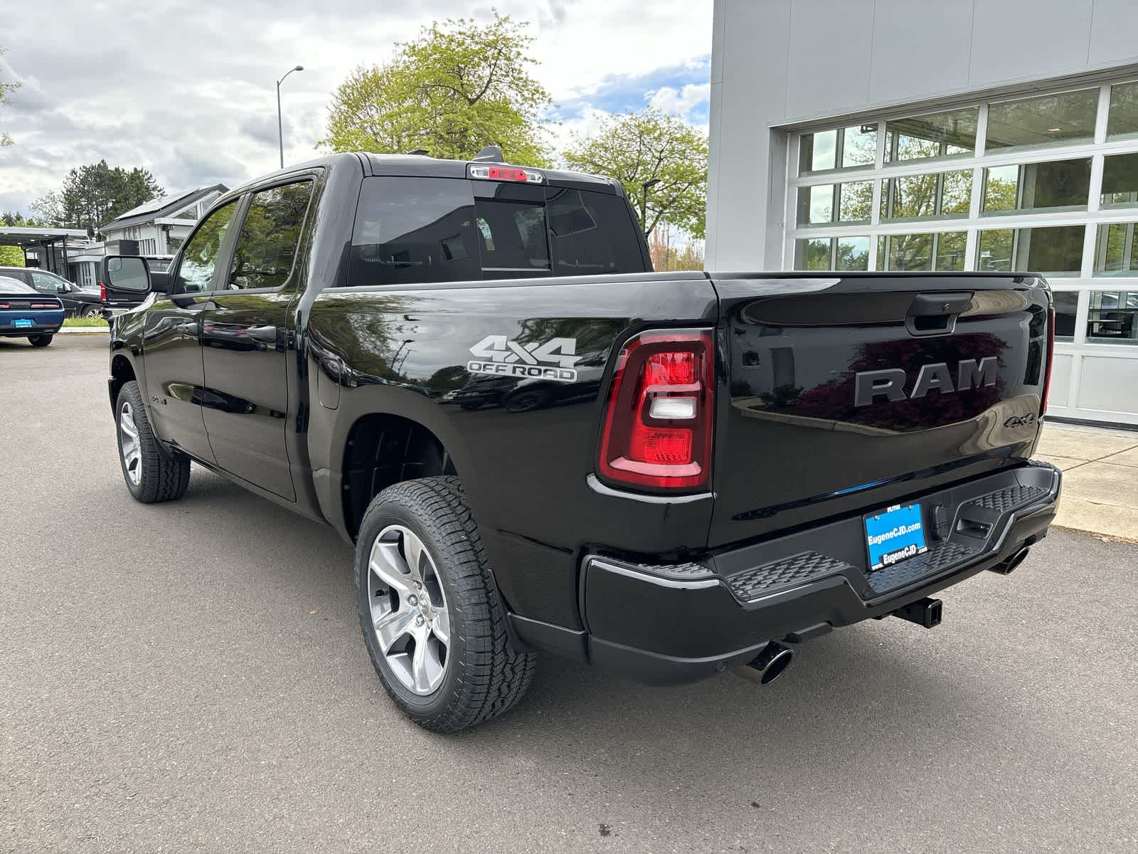 Thumbnail: 2026 RAM 1500 - 3