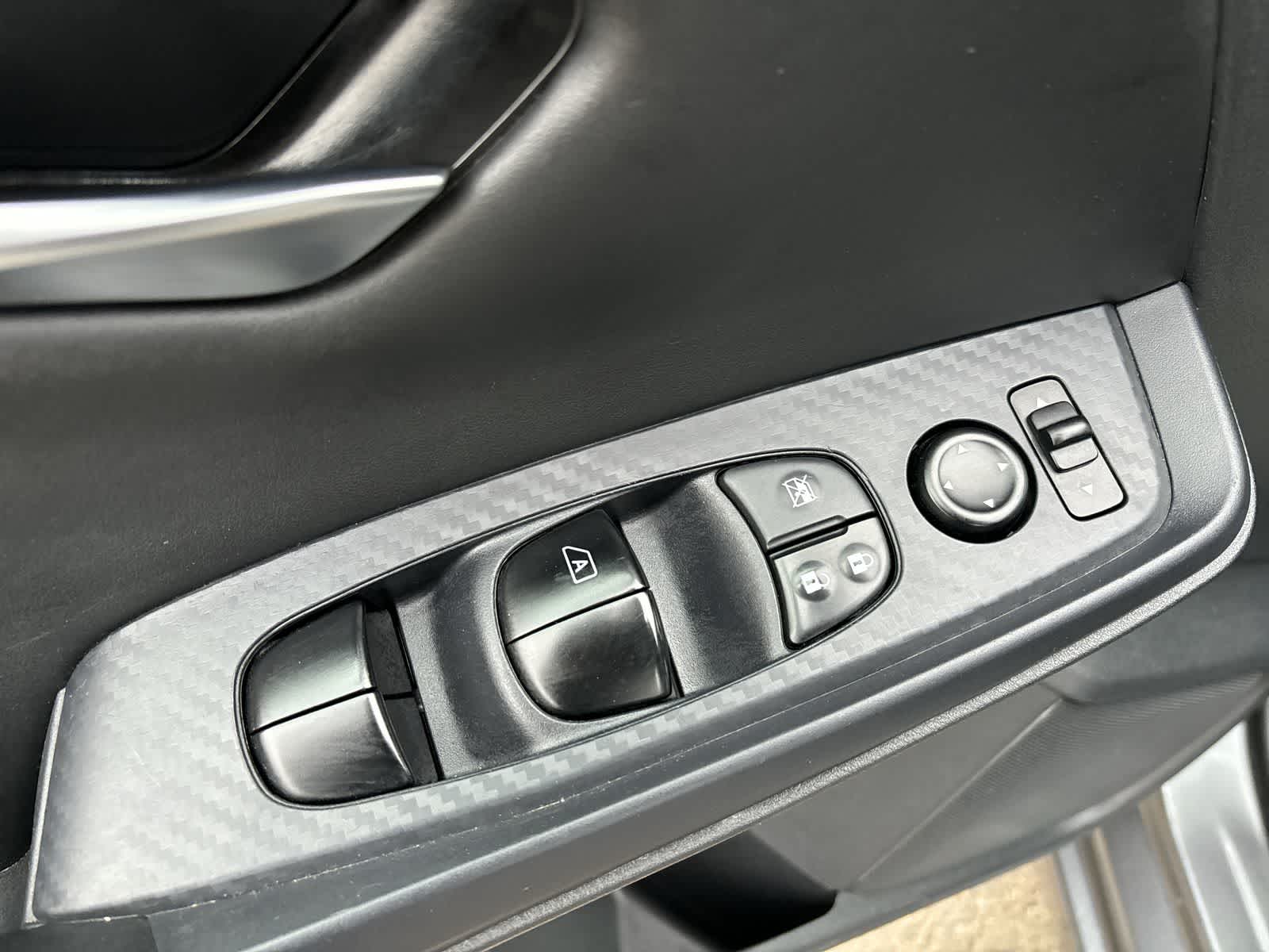 Thumbnail: 2023 Nissan Sentra - 8