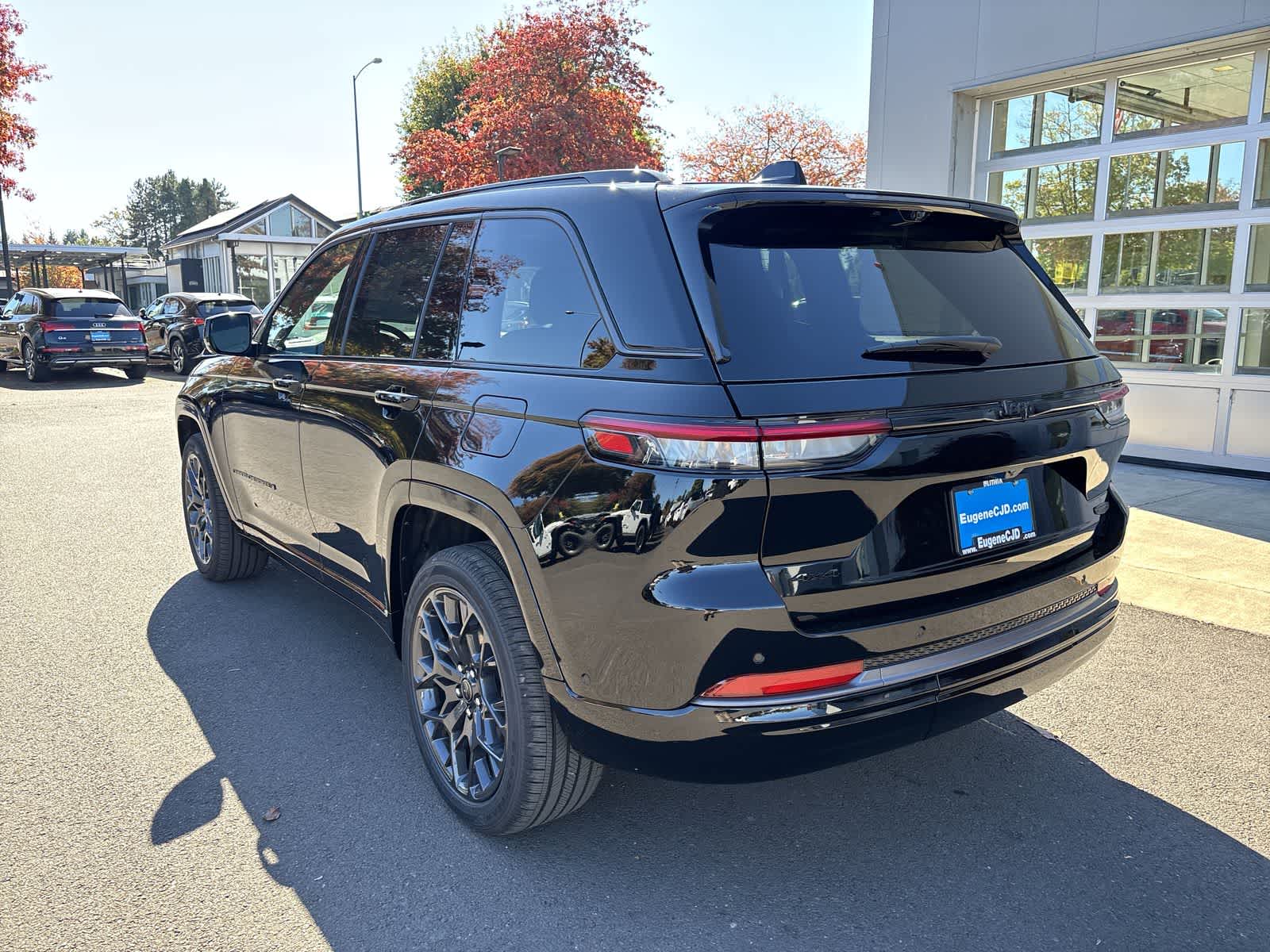 New 2027 Jeep Grand Cherokee Summit Sport Utility