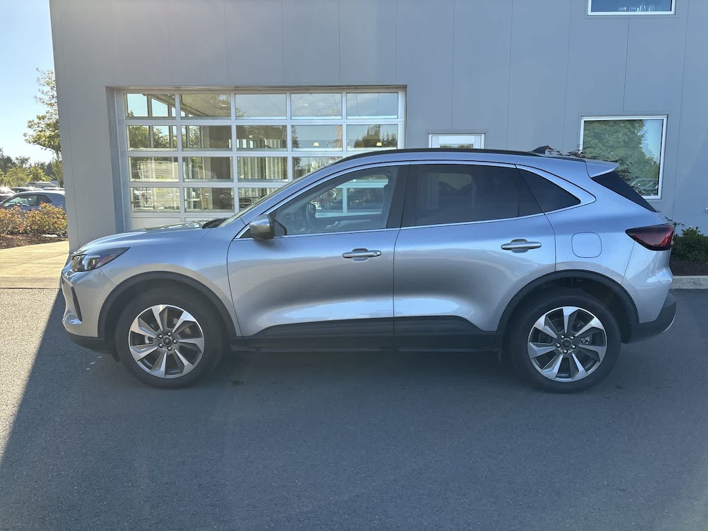 Used 2024 Ford Escape Platinum SUV