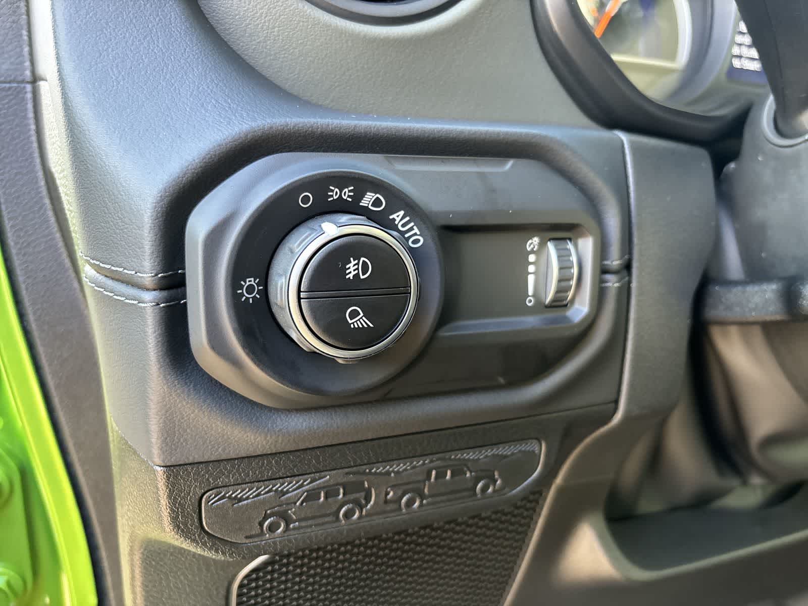 Thumbnail: 2026 Jeep Gladiator - 11