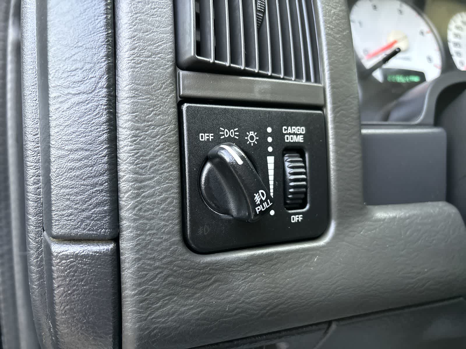 Thumbnail: 2005 Dodge Ram 3500 - 11