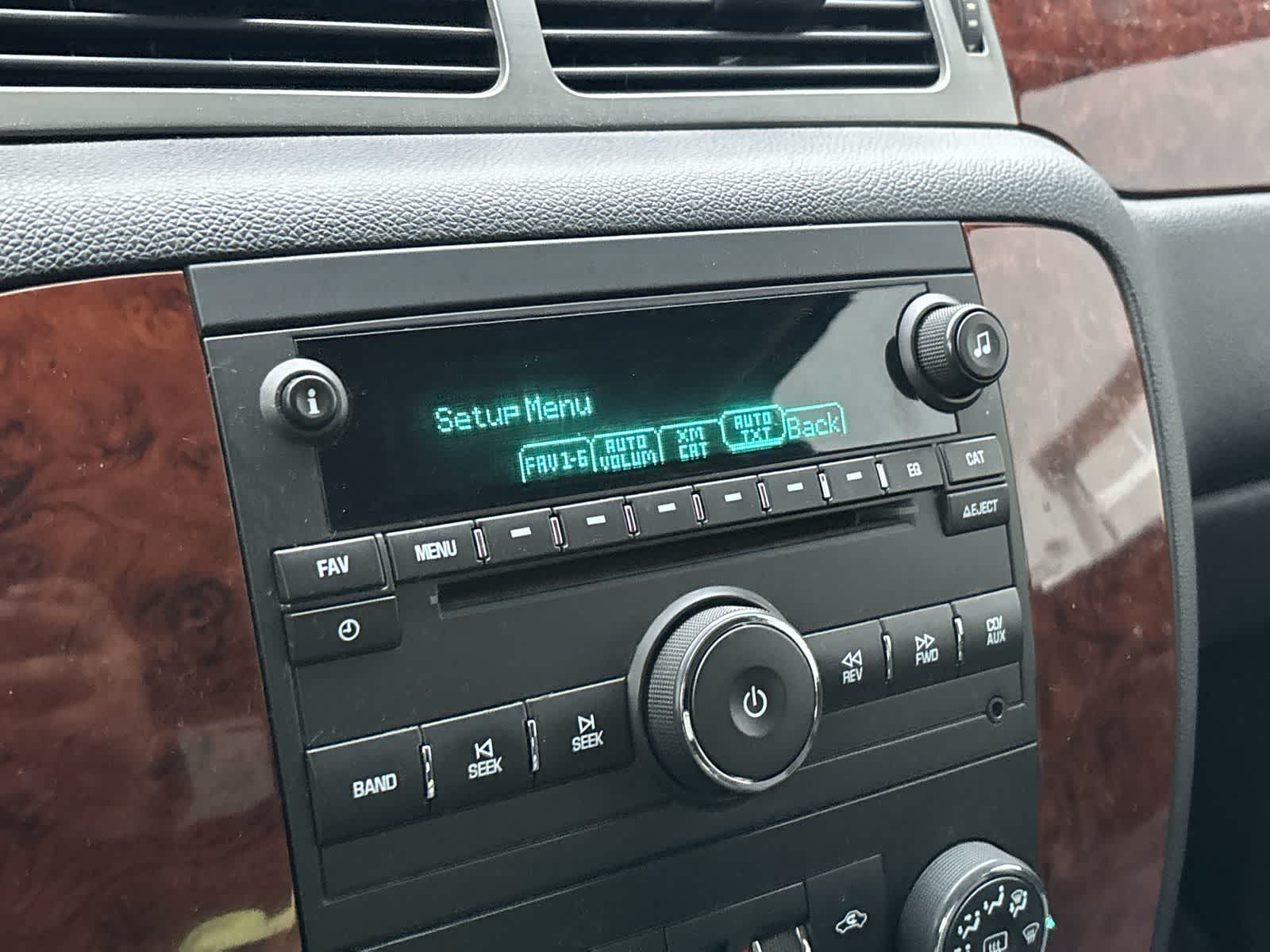 Thumbnail: 2011 Chevrolet Avalanche 1500 - 14