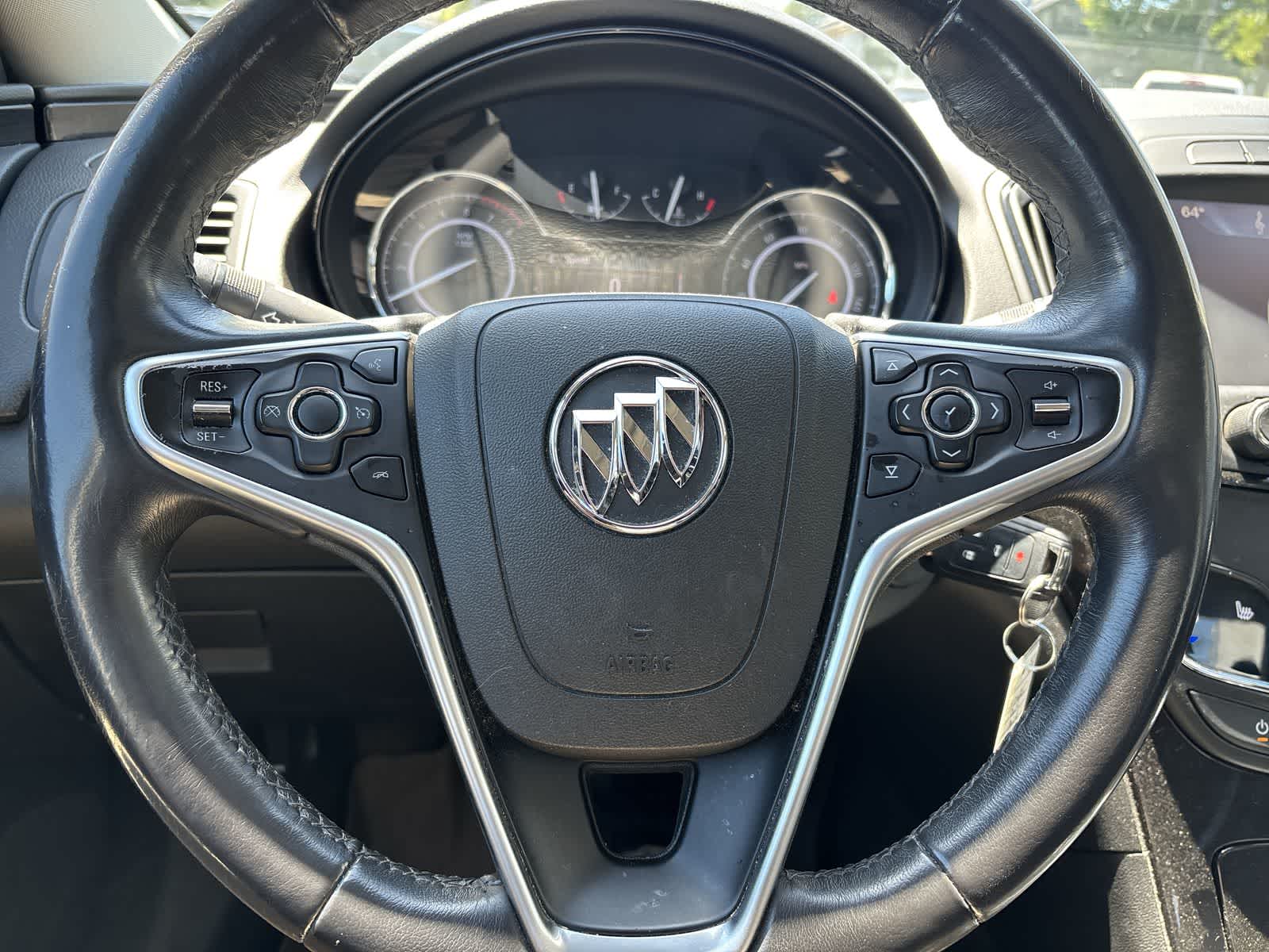Thumbnail: 2016 Buick Regal - 22