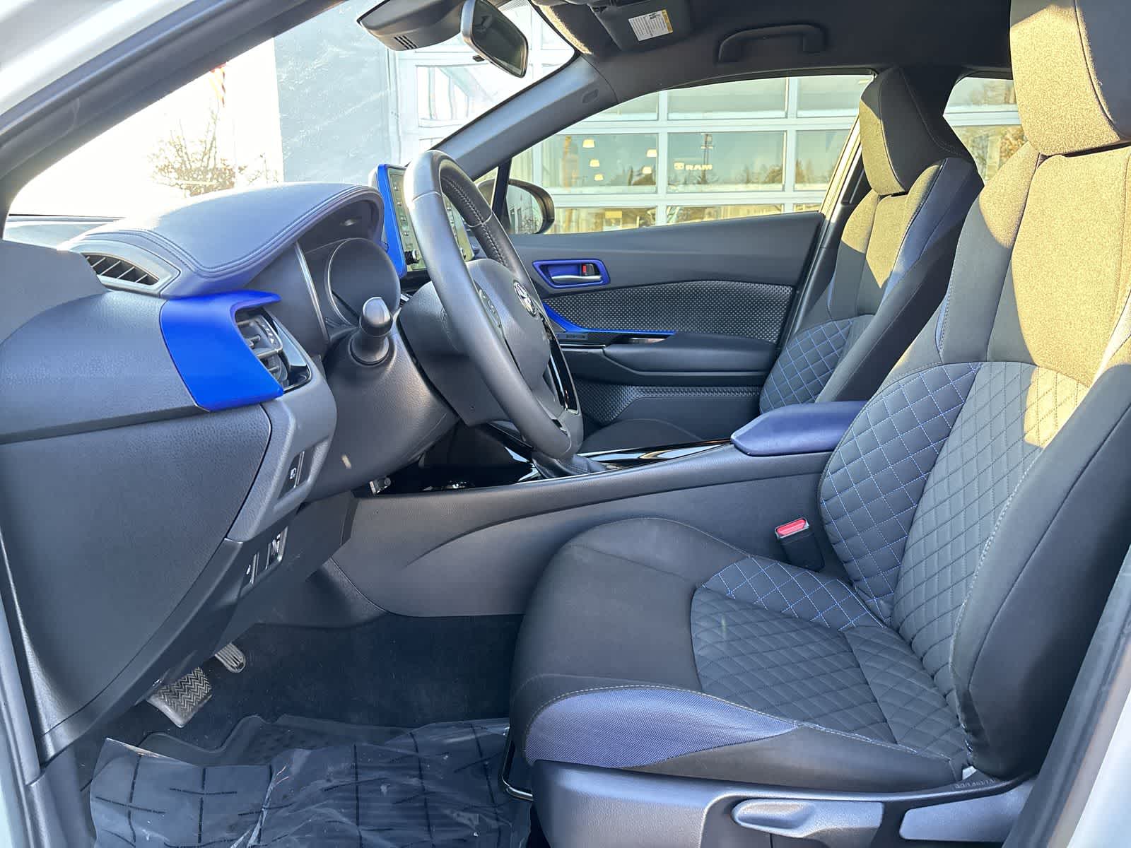 Thumbnail: 2021 Toyota C-HR - 6