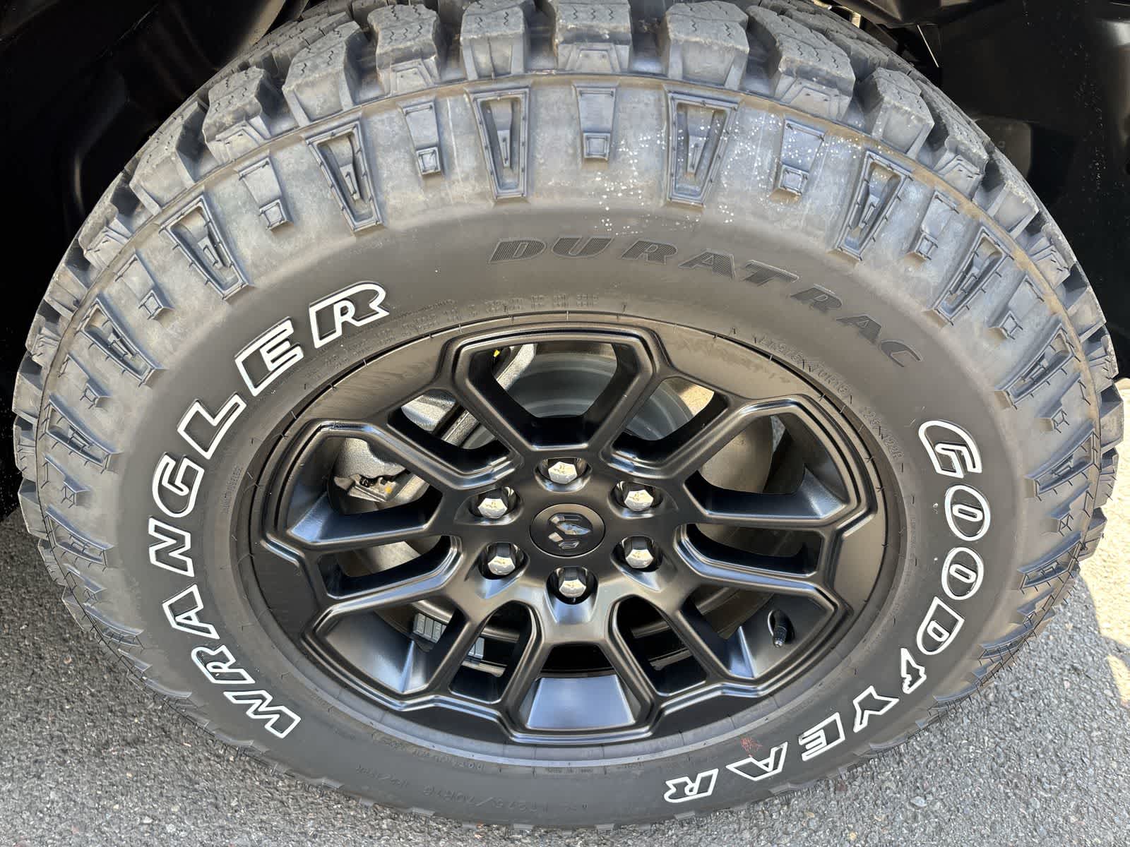 Thumbnail: 2026 RAM 1500 - 5