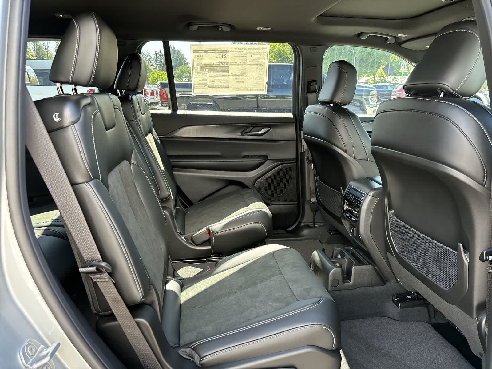 Thumbnail: 2025 Jeep Grand Cherokee L - 6