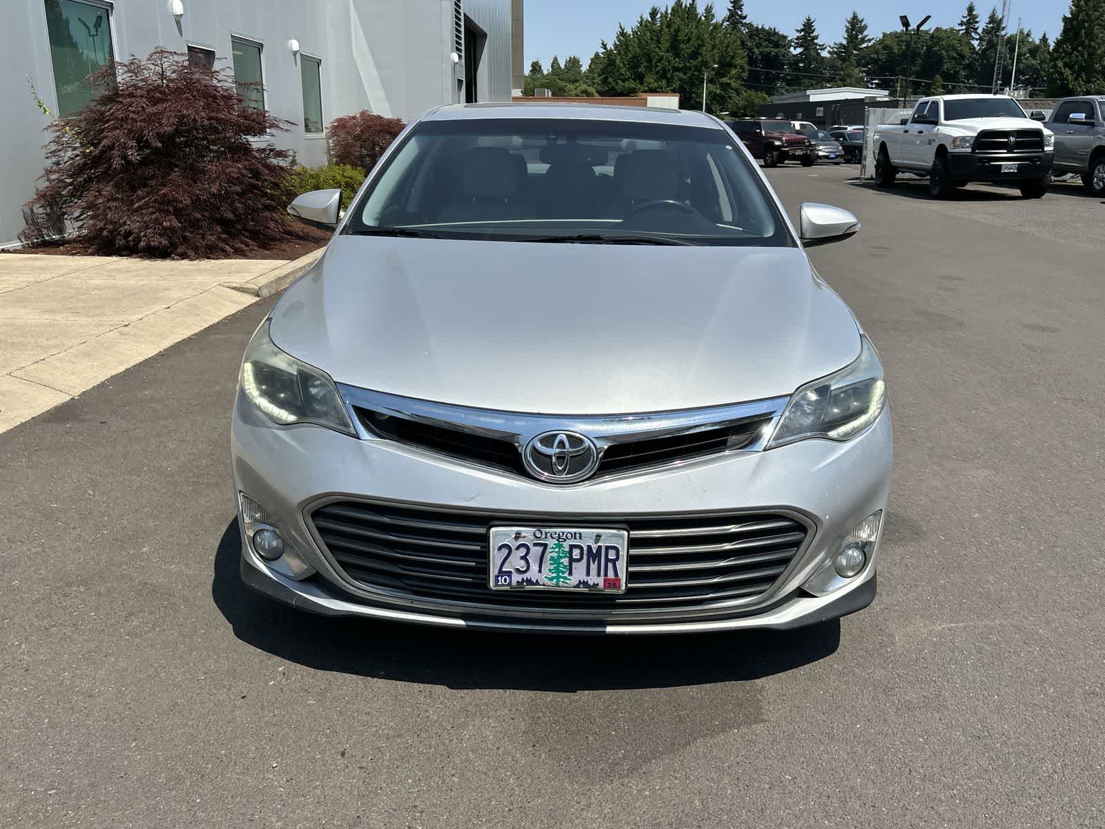 Thumbnail: 2013 Toyota Avalon - 8