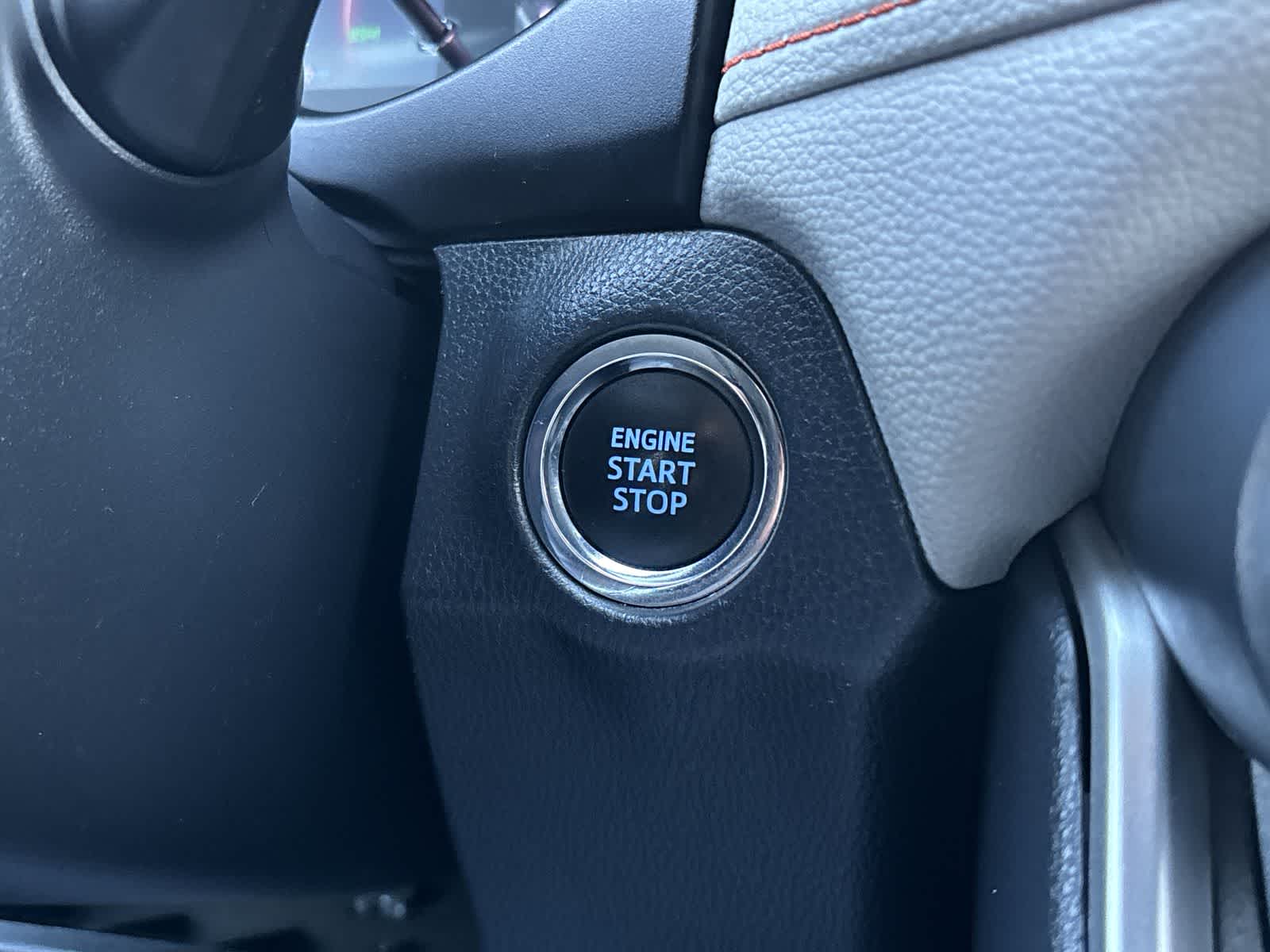 Thumbnail: 2019 Toyota RAV4 - 28