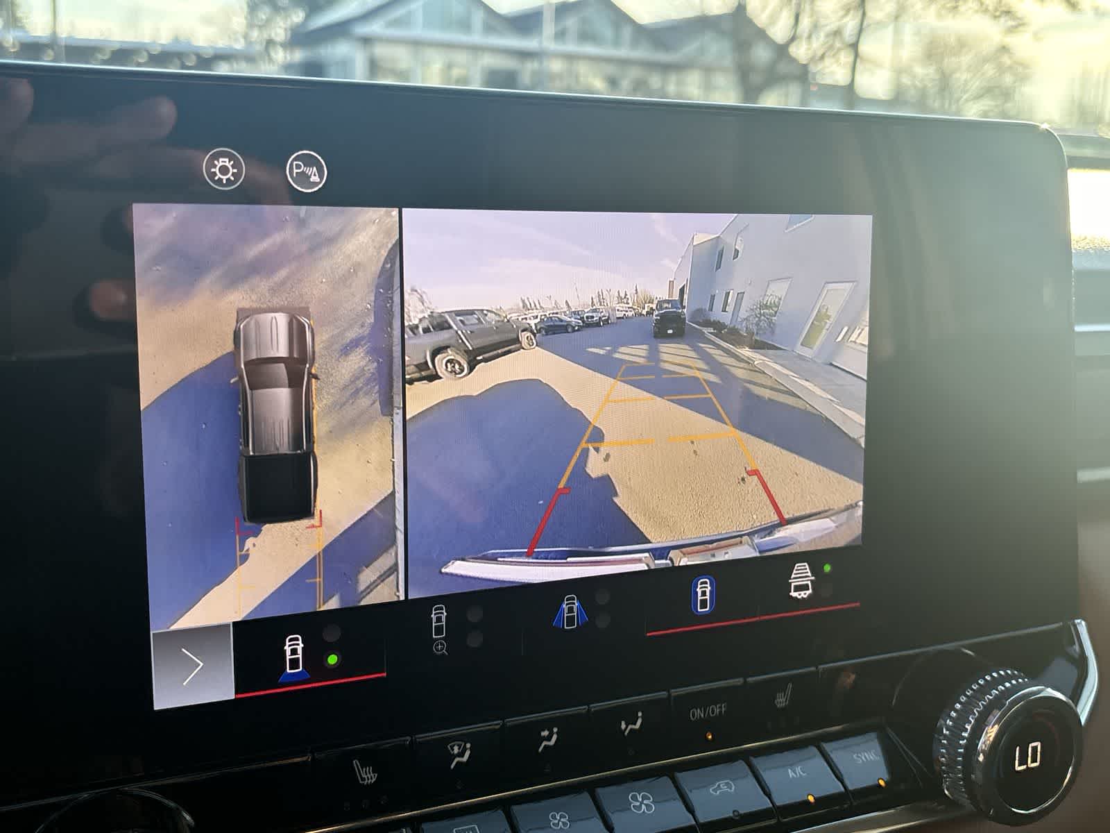 Thumbnail: 2024 GMC Canyon - 22