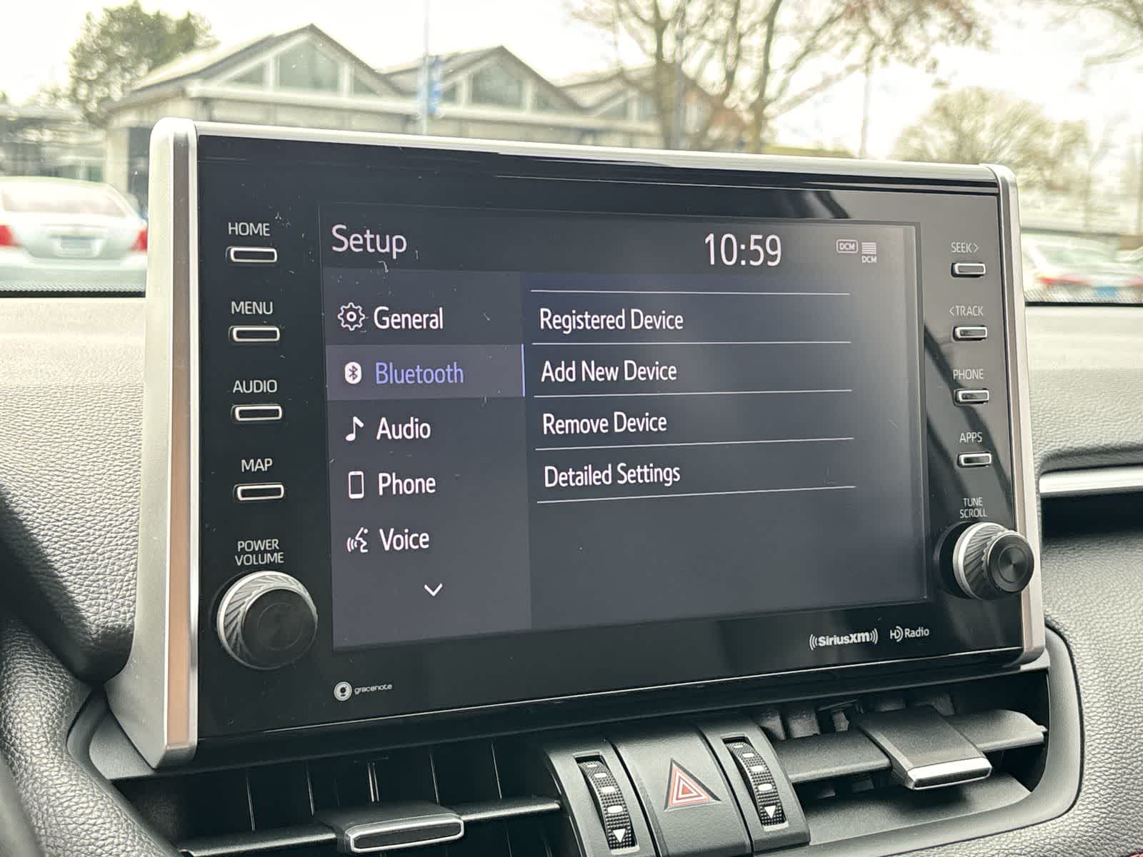 Thumbnail: 2022 Toyota RAV4 - 21