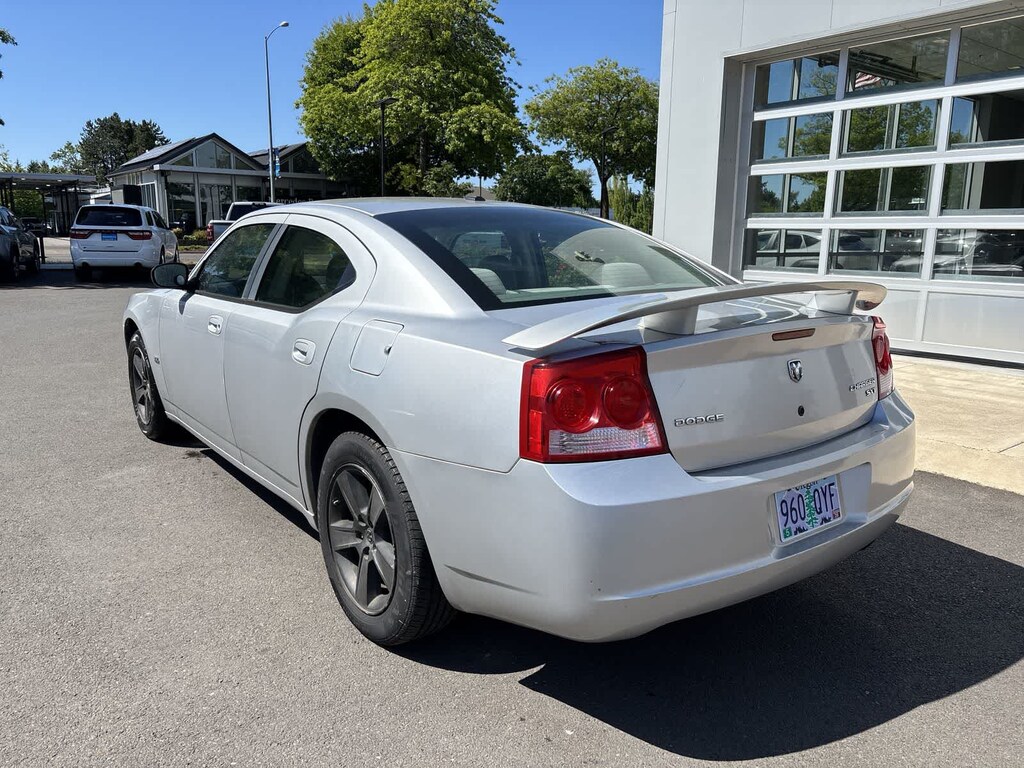 Used 2009 Dodge Charger SXT Sedan