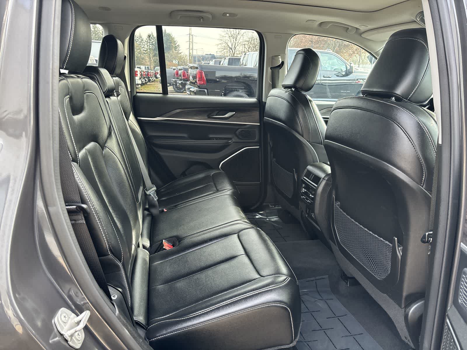 Thumbnail: 2024 Jeep Grand Cherokee - 5